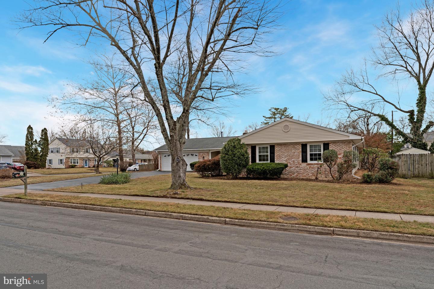 13107 PENNYPACKER LN, FAIRFAX, Virginia 22033, 4 Bedrooms Bedrooms, ,2 BathroomsBathrooms,Residential,For sale,13107 PENNYPACKER LN,VAFX2281748 MLS # VAFX2281748
