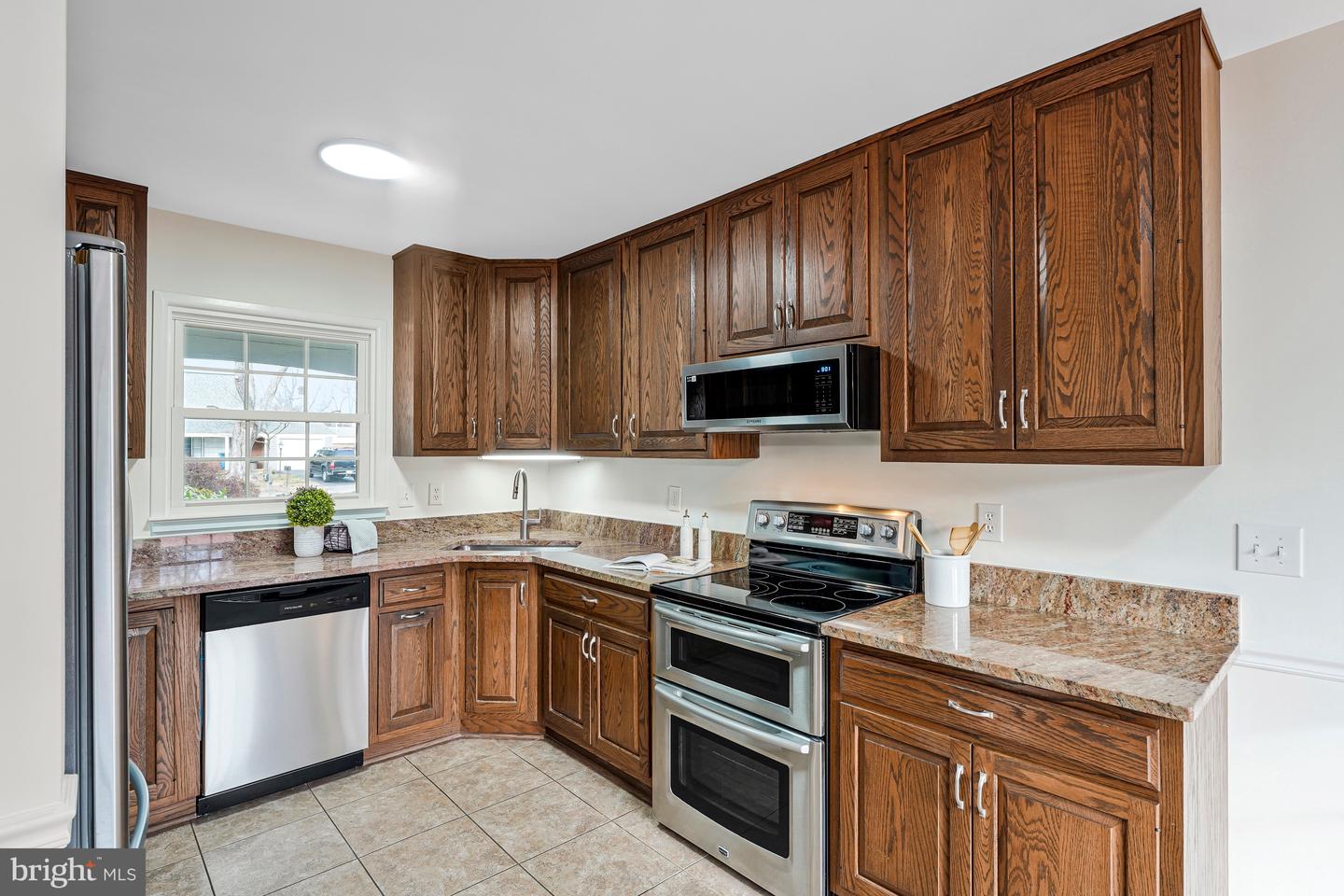 13107 PENNYPACKER LN, FAIRFAX, Virginia 22033, 4 Bedrooms Bedrooms, ,2 BathroomsBathrooms,Residential,For sale,13107 PENNYPACKER LN,VAFX2281748 MLS # VAFX2281748