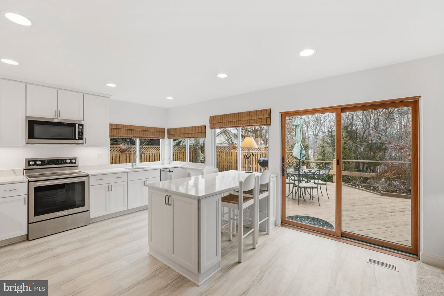 5948 HALL ST, SPRINGFIELD, Virginia 22152, 5 Bedrooms Bedrooms, ,2 BathroomsBathrooms,Residential,For sale,5948 HALL ST,VAFX2281870 MLS # VAFX2281870