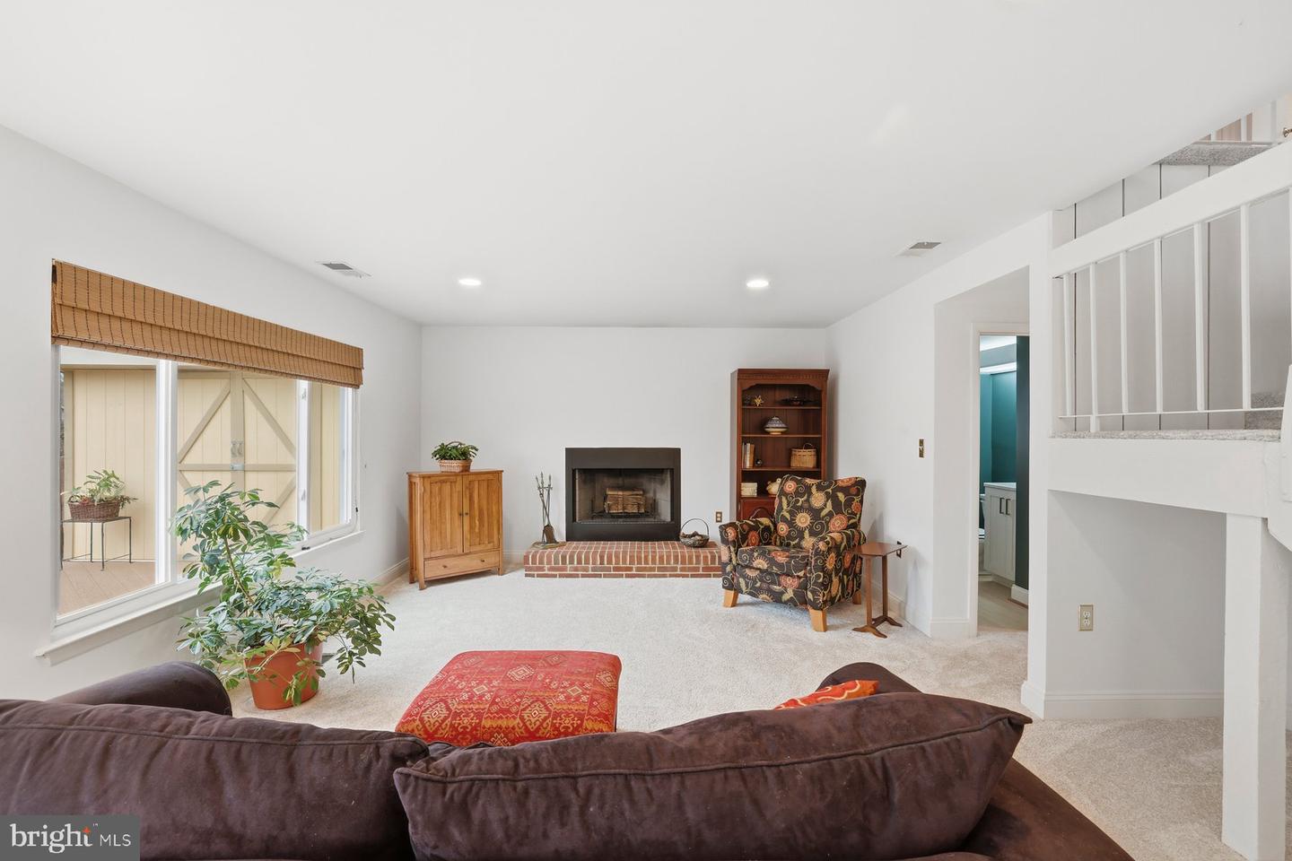 5948 HALL ST, SPRINGFIELD, Virginia 22152, 5 Bedrooms Bedrooms, ,2 BathroomsBathrooms,Residential,For sale,5948 HALL ST,VAFX2281870 MLS # VAFX2281870