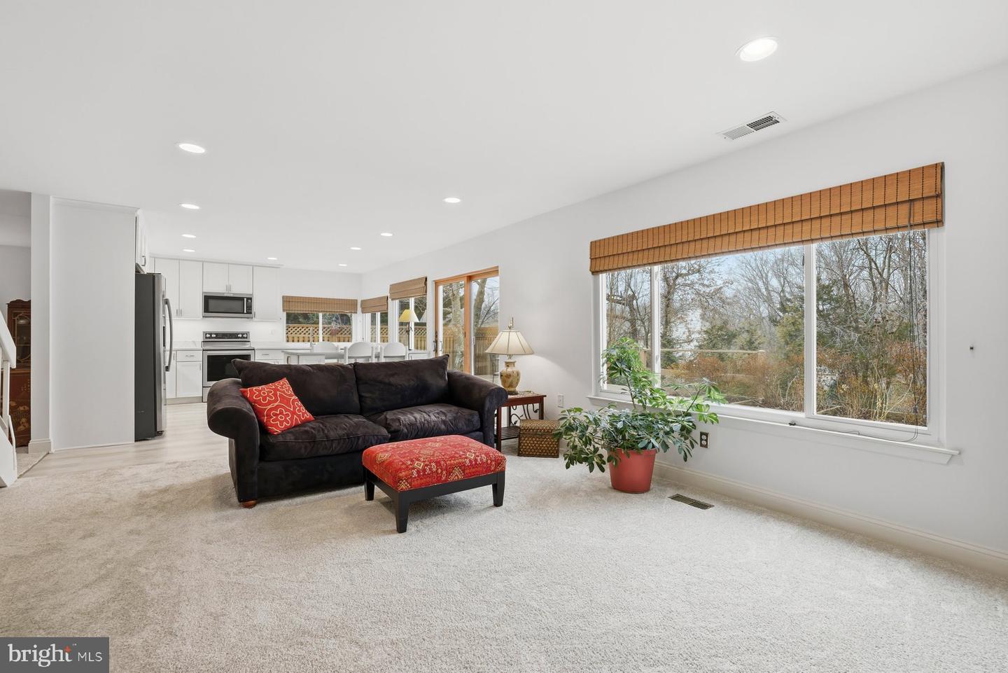 5948 HALL ST, SPRINGFIELD, Virginia 22152, 5 Bedrooms Bedrooms, ,2 BathroomsBathrooms,Residential,For sale,5948 HALL ST,VAFX2281870 MLS # VAFX2281870