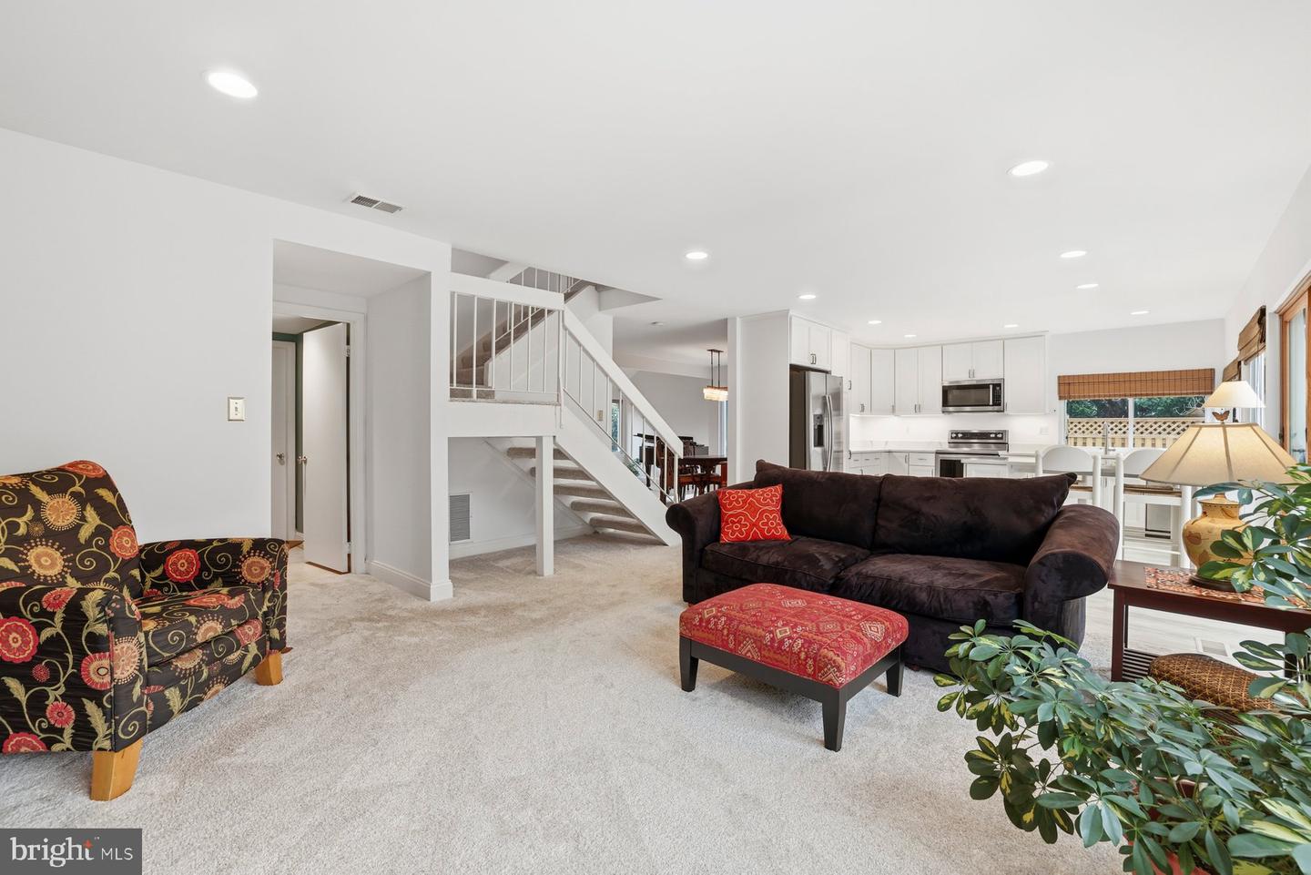 5948 HALL ST, SPRINGFIELD, Virginia 22152, 5 Bedrooms Bedrooms, ,2 BathroomsBathrooms,Residential,For sale,5948 HALL ST,VAFX2281870 MLS # VAFX2281870