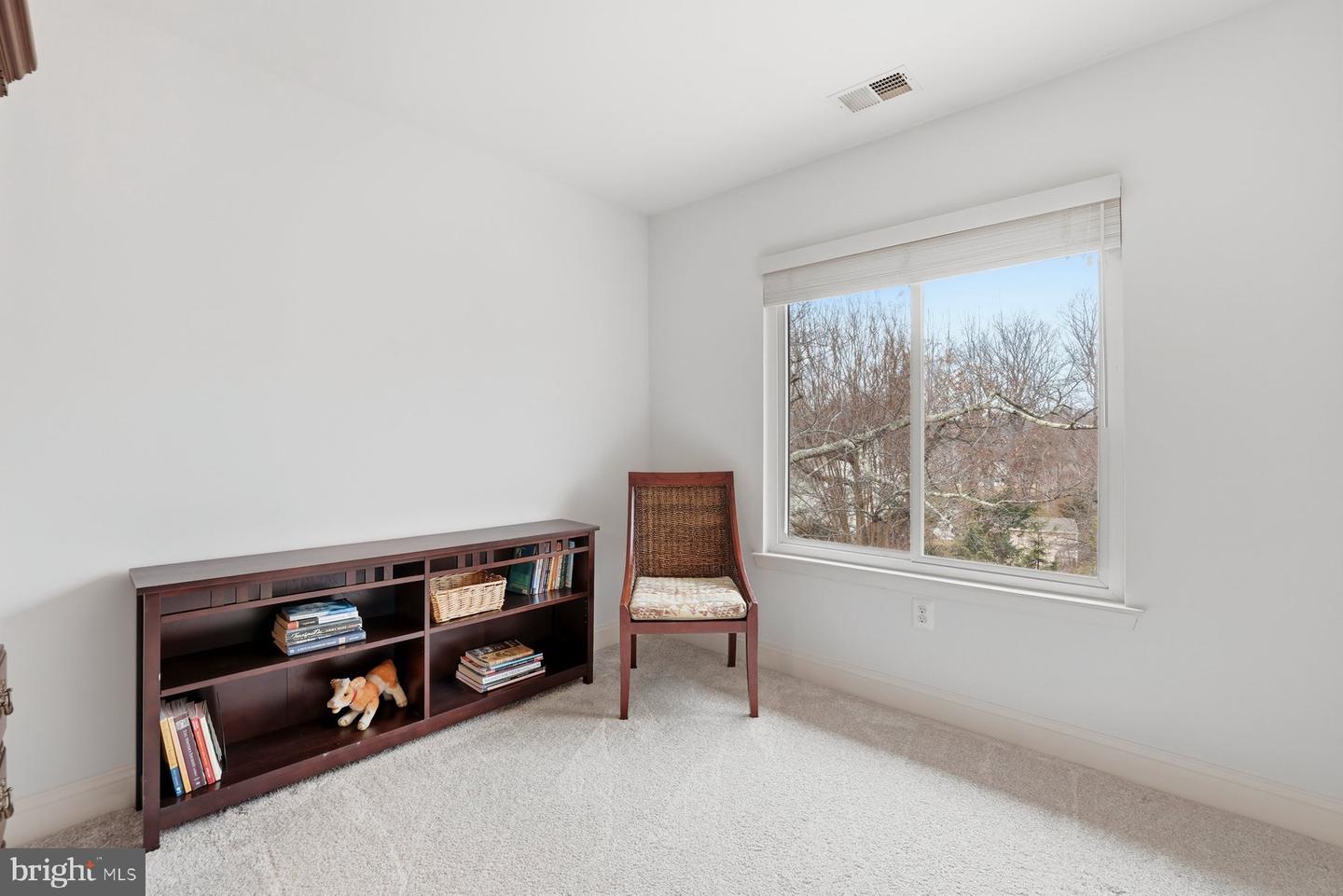 5948 HALL ST, SPRINGFIELD, Virginia 22152, 5 Bedrooms Bedrooms, ,2 BathroomsBathrooms,Residential,For sale,5948 HALL ST,VAFX2281870 MLS # VAFX2281870