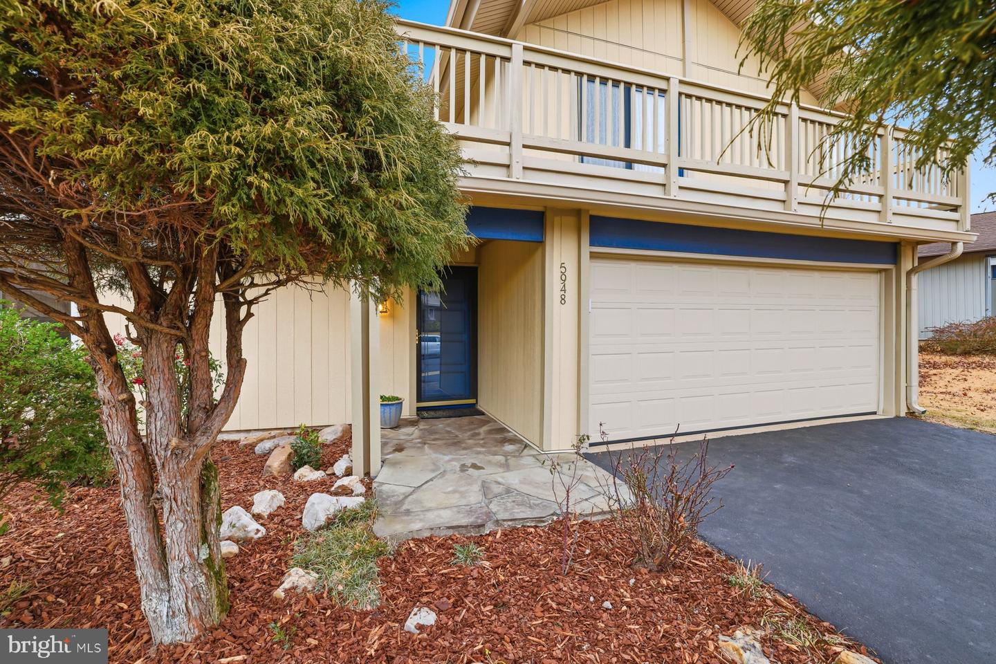 5948 HALL ST, SPRINGFIELD, Virginia 22152, 5 Bedrooms Bedrooms, ,2 BathroomsBathrooms,Residential,For sale,5948 HALL ST,VAFX2281870 MLS # VAFX2281870