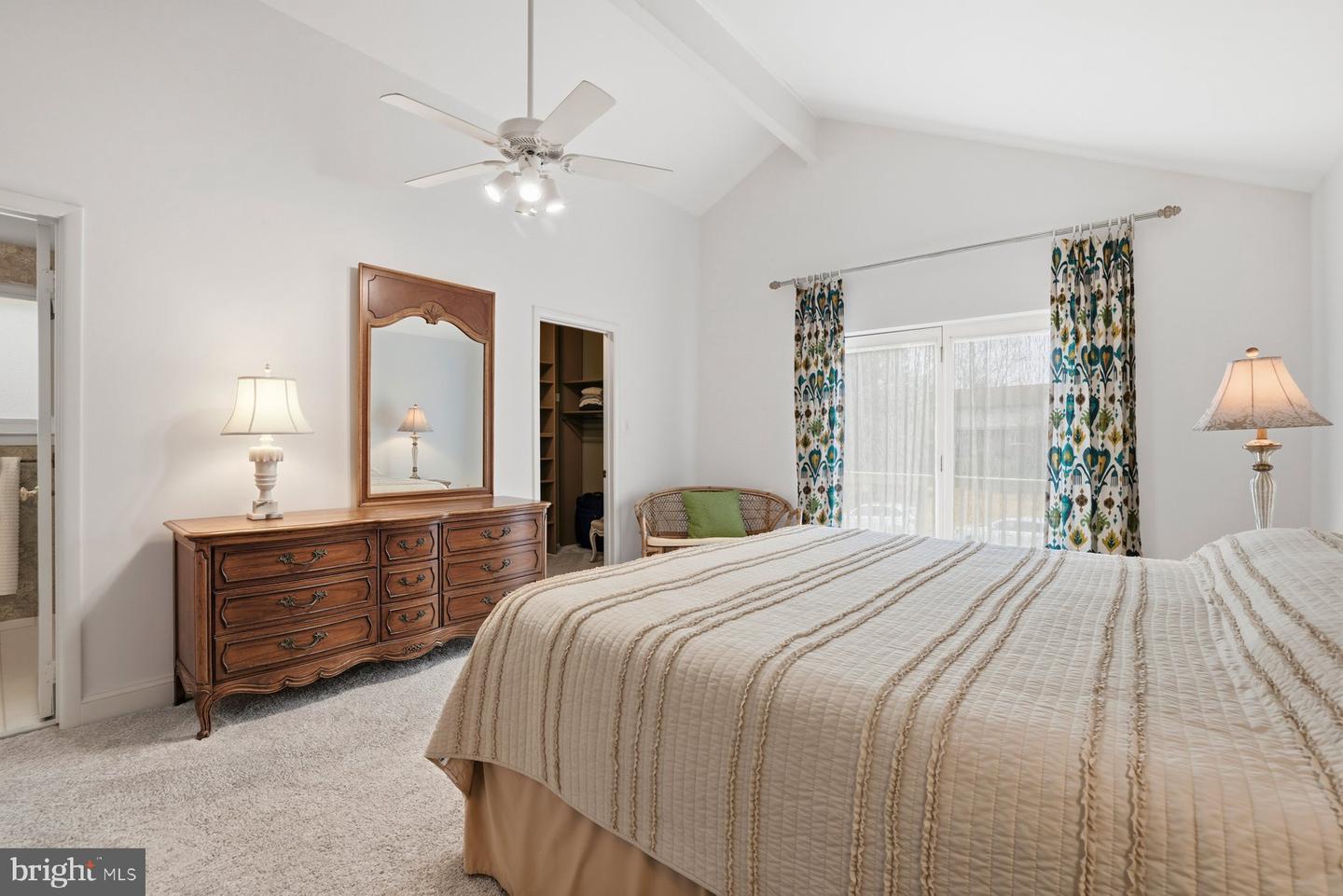 5948 HALL ST, SPRINGFIELD, Virginia 22152, 5 Bedrooms Bedrooms, ,2 BathroomsBathrooms,Residential,For sale,5948 HALL ST,VAFX2281870 MLS # VAFX2281870