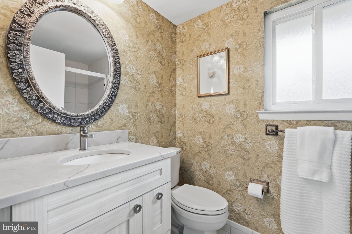 5948 HALL ST, SPRINGFIELD, Virginia 22152, 5 Bedrooms Bedrooms, ,2 BathroomsBathrooms,Residential,For sale,5948 HALL ST,VAFX2281870 MLS # VAFX2281870