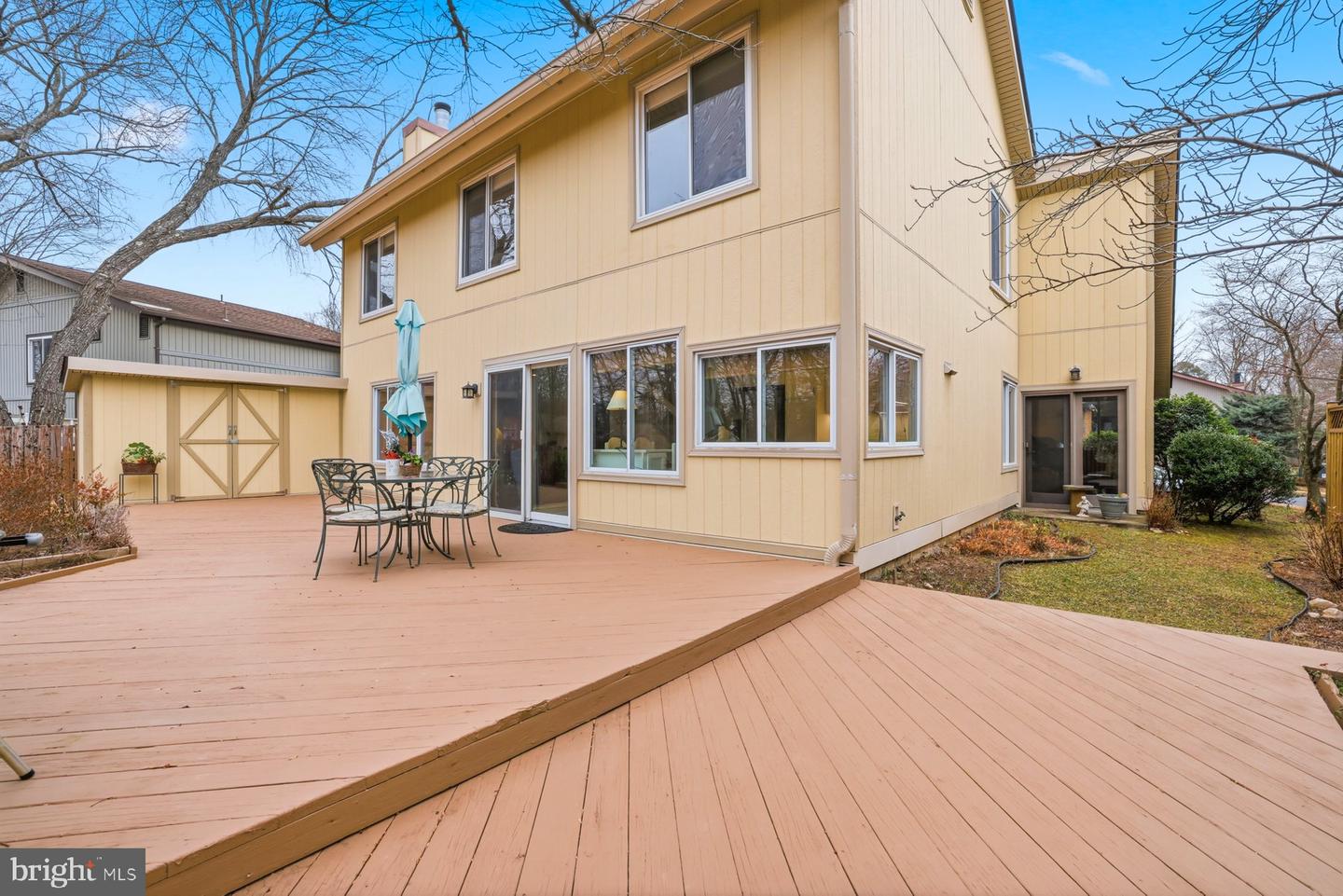 5948 HALL ST, SPRINGFIELD, Virginia 22152, 5 Bedrooms Bedrooms, ,2 BathroomsBathrooms,Residential,For sale,5948 HALL ST,VAFX2281870 MLS # VAFX2281870