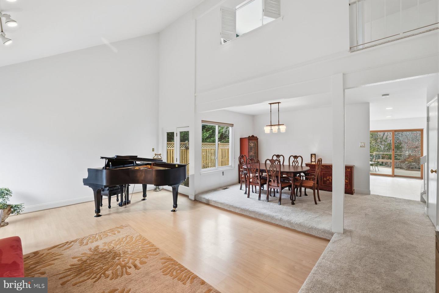 5948 HALL ST, SPRINGFIELD, Virginia 22152, 5 Bedrooms Bedrooms, ,2 BathroomsBathrooms,Residential,For sale,5948 HALL ST,VAFX2281870 MLS # VAFX2281870