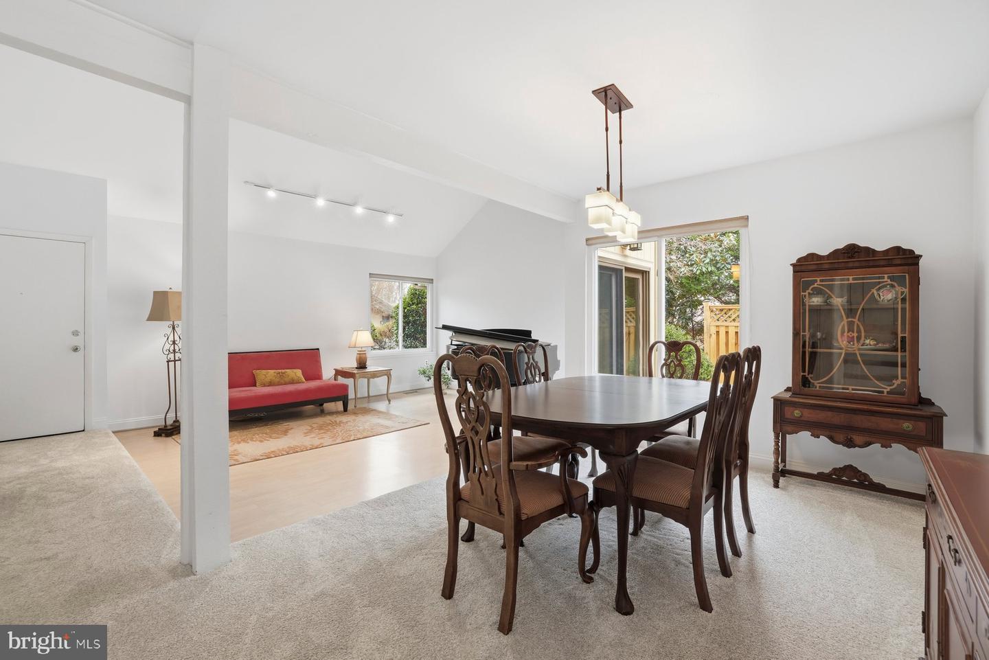 5948 HALL ST, SPRINGFIELD, Virginia 22152, 5 Bedrooms Bedrooms, ,2 BathroomsBathrooms,Residential,For sale,5948 HALL ST,VAFX2281870 MLS # VAFX2281870