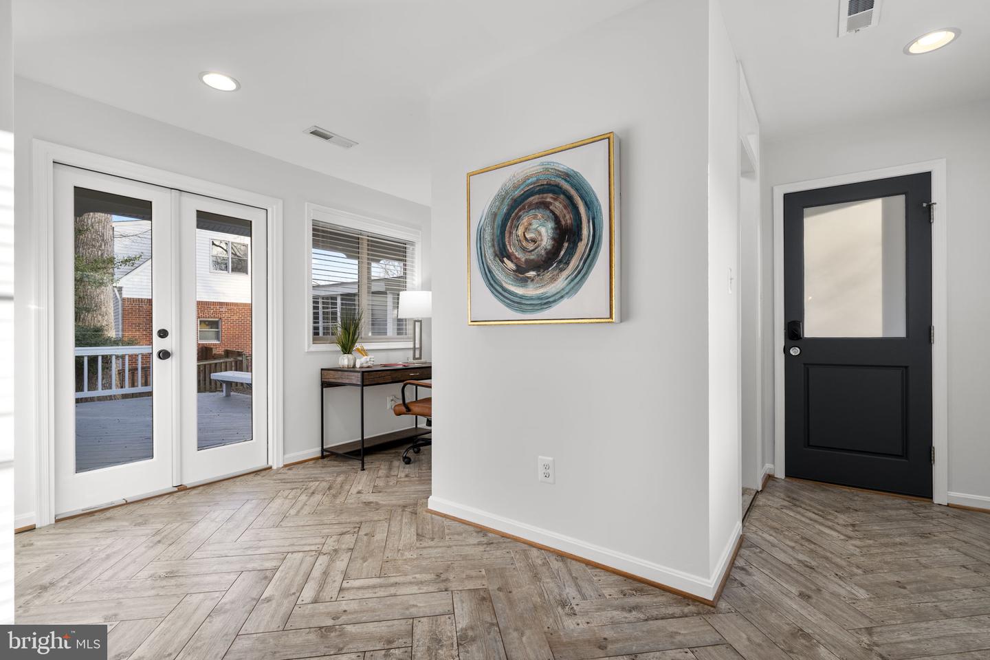 8600 VICTORIA RD, SPRINGFIELD, Virginia 22151, 4 Bedrooms Bedrooms, ,2 BathroomsBathrooms,Residential,For sale,8600 VICTORIA RD,VAFX2282118 MLS # VAFX2282118