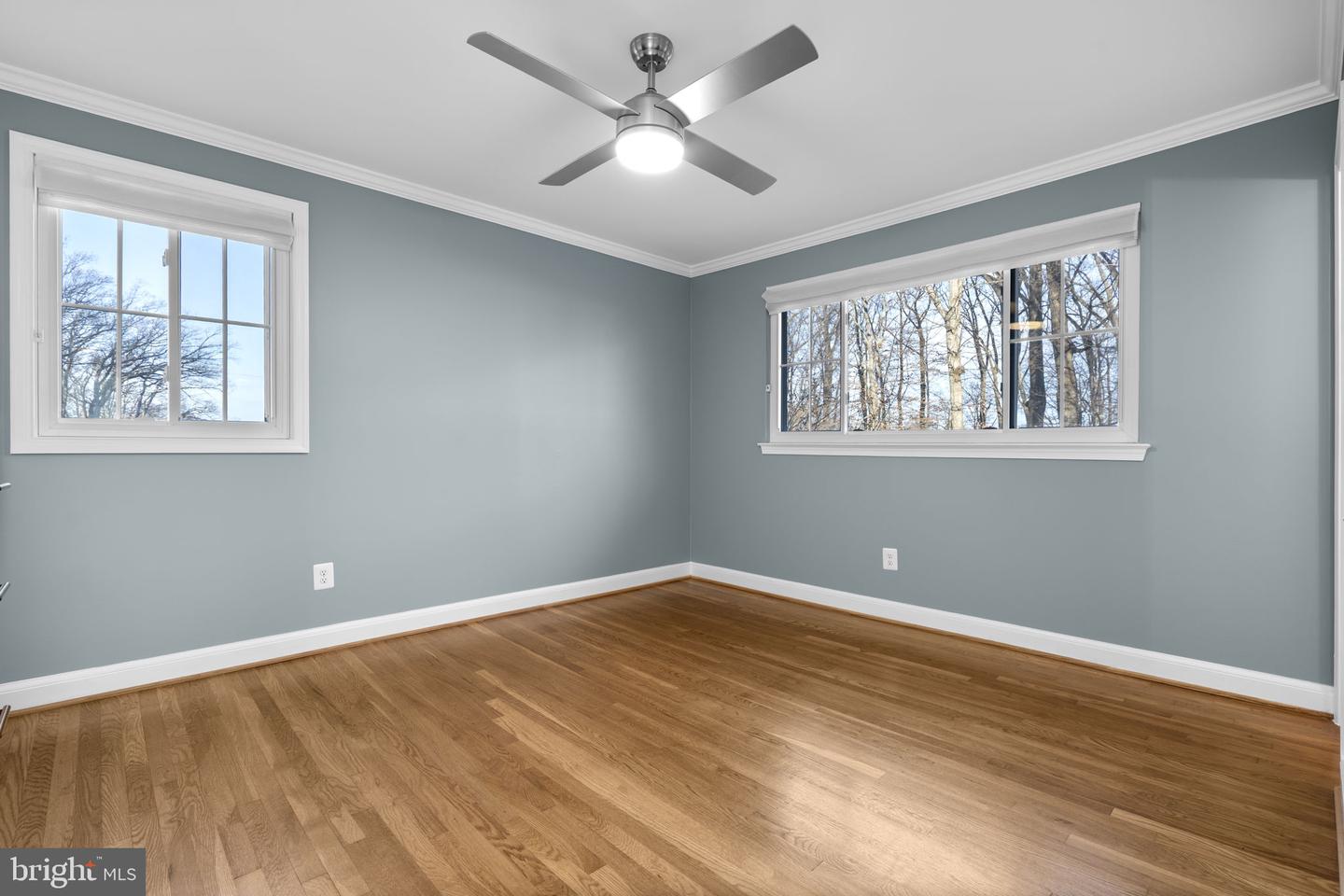 8600 VICTORIA RD, SPRINGFIELD, Virginia 22151, 4 Bedrooms Bedrooms, ,2 BathroomsBathrooms,Residential,For sale,8600 VICTORIA RD,VAFX2282118 MLS # VAFX2282118