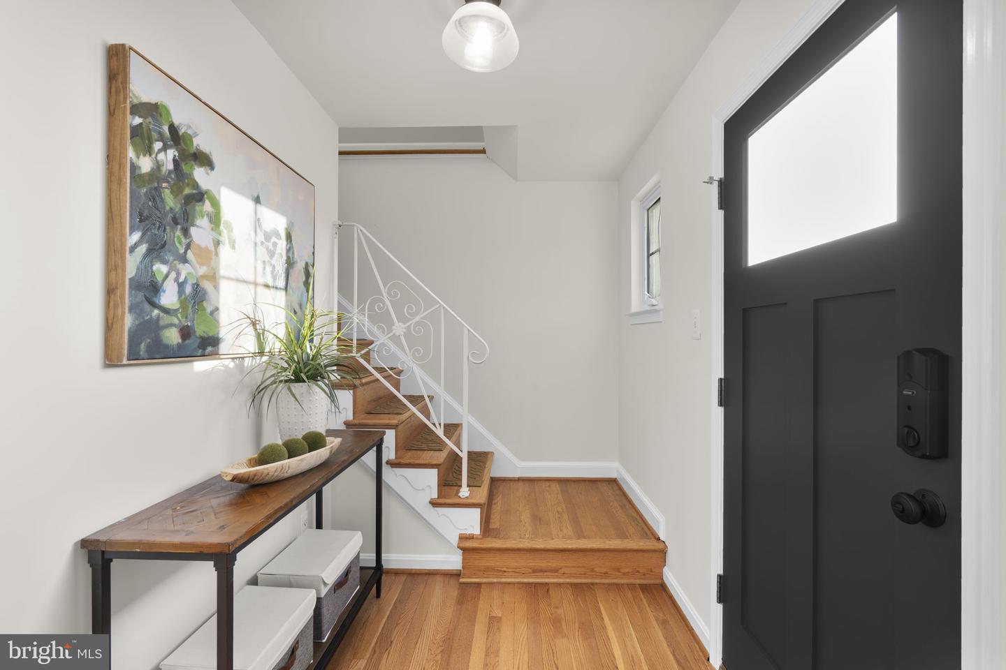 8600 VICTORIA RD, SPRINGFIELD, Virginia 22151, 4 Bedrooms Bedrooms, ,2 BathroomsBathrooms,Residential,For sale,8600 VICTORIA RD,VAFX2282118 MLS # VAFX2282118