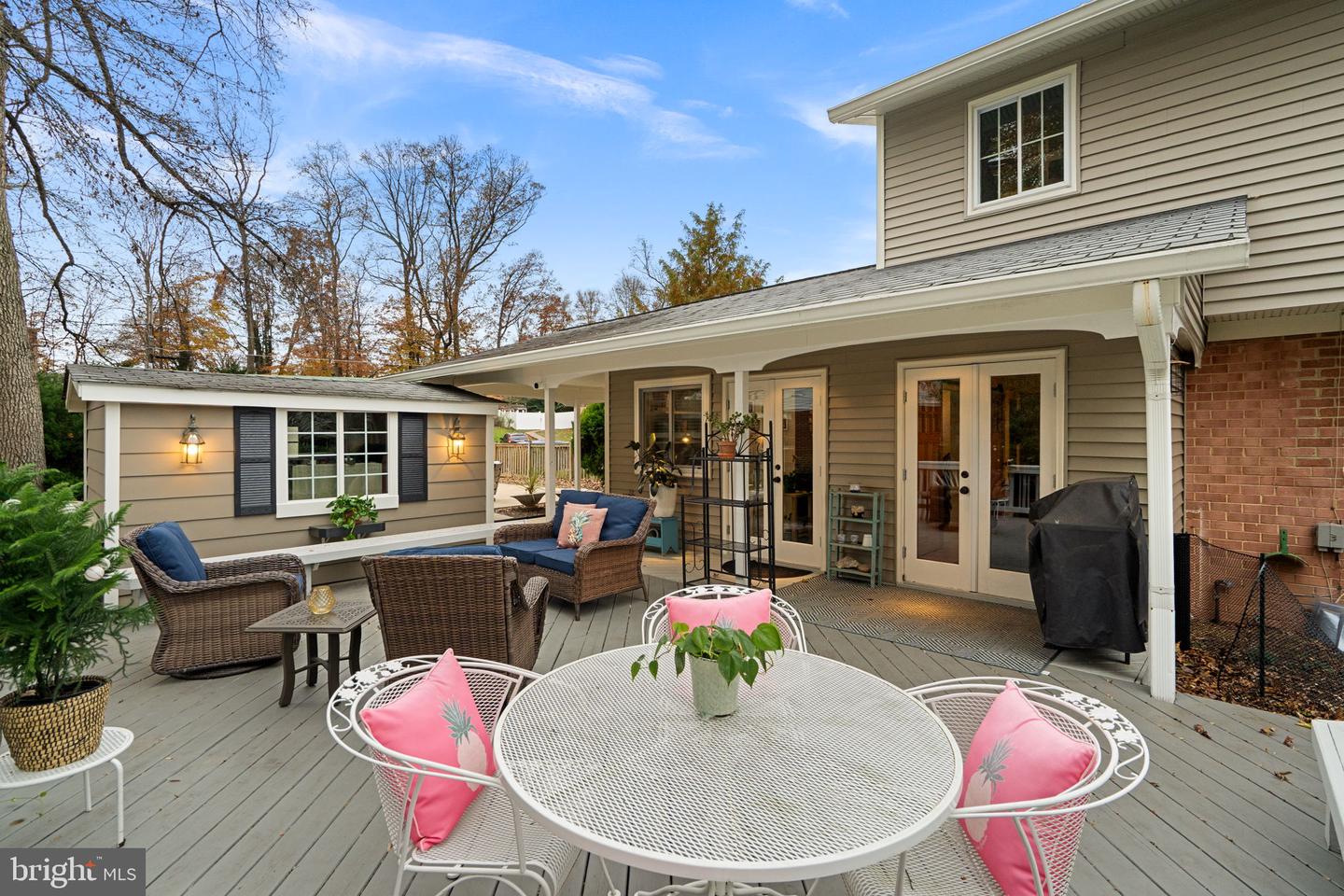 8600 VICTORIA RD, SPRINGFIELD, Virginia 22151, 4 Bedrooms Bedrooms, ,2 BathroomsBathrooms,Residential,For sale,8600 VICTORIA RD,VAFX2282118 MLS # VAFX2282118