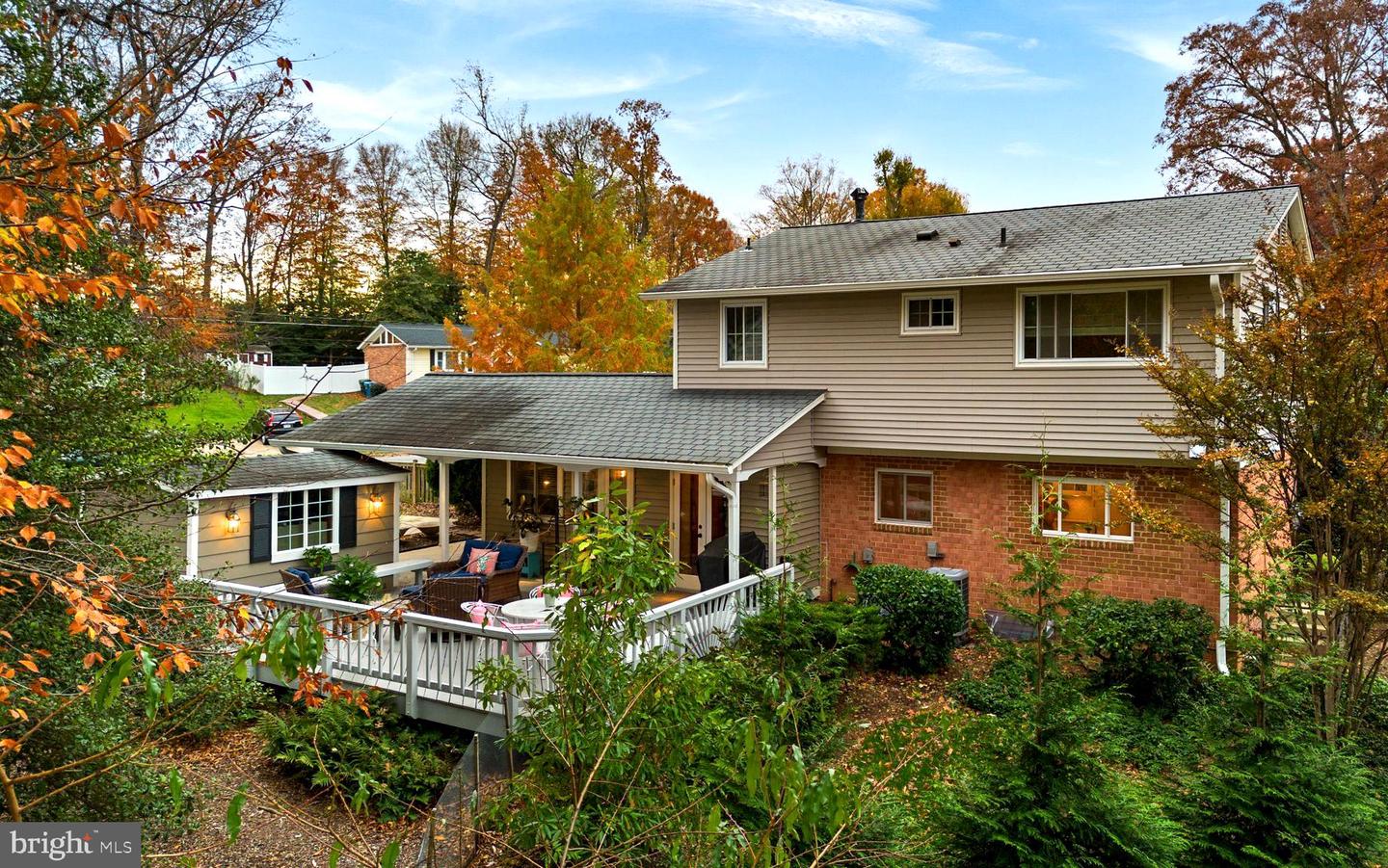 8600 VICTORIA RD, SPRINGFIELD, Virginia 22151, 4 Bedrooms Bedrooms, ,2 BathroomsBathrooms,Residential,For sale,8600 VICTORIA RD,VAFX2282118 MLS # VAFX2282118