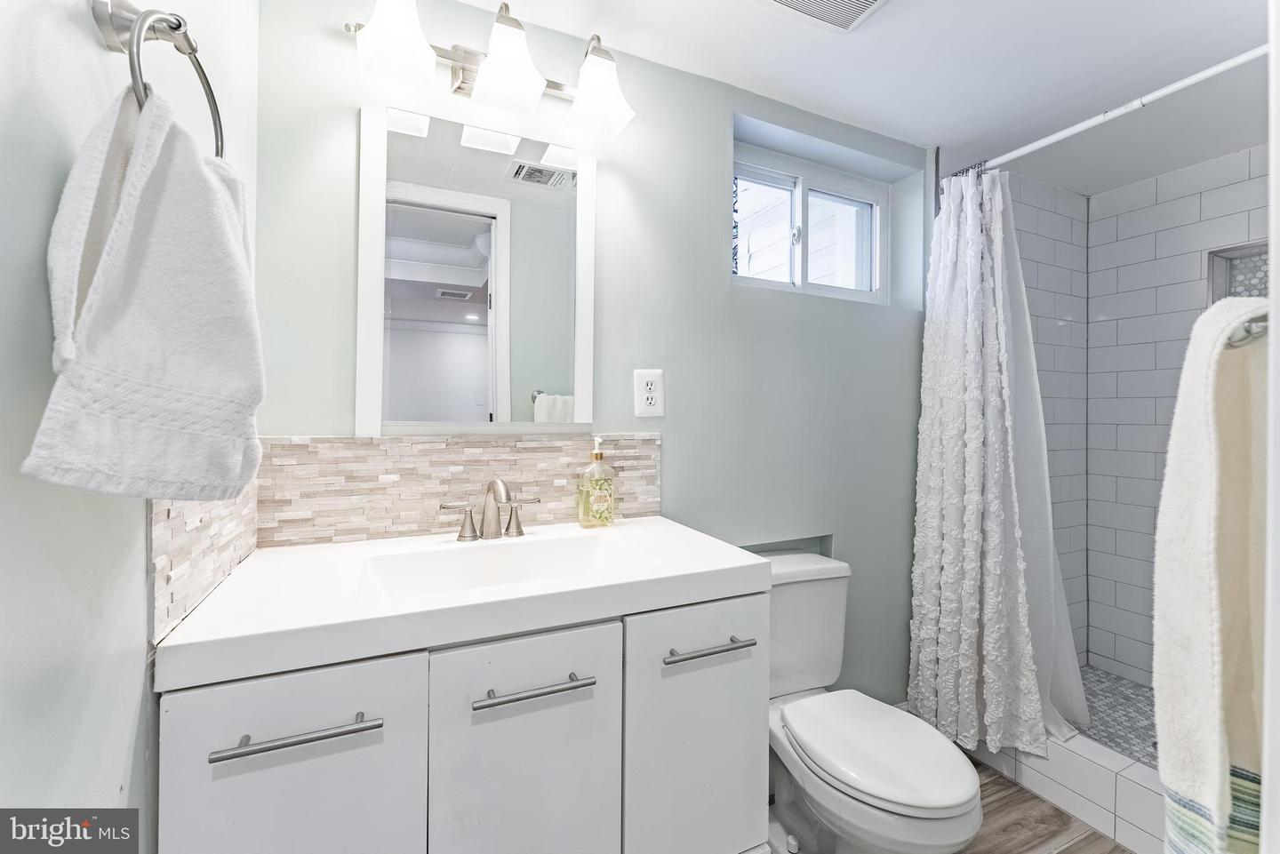 4414 GAGE RD, ALEXANDRIA, Virginia 22309, 3 Bedrooms Bedrooms, ,2 BathroomsBathrooms,Residential,For sale,4414 GAGE RD,VAFX2282260 MLS # VAFX2282260