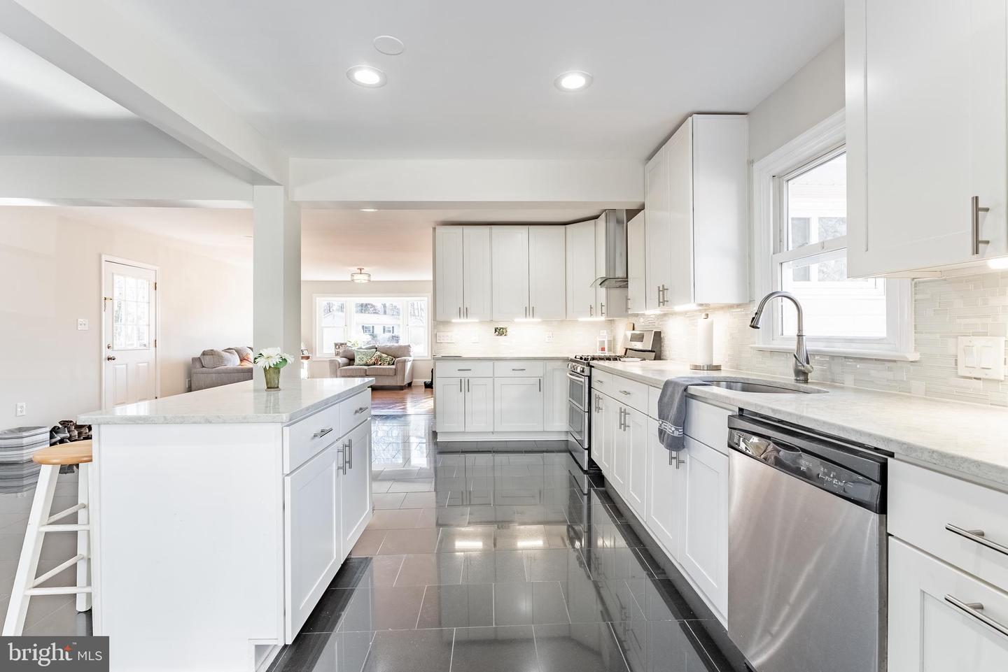 4414 GAGE RD, ALEXANDRIA, Virginia 22309, 3 Bedrooms Bedrooms, ,2 BathroomsBathrooms,Residential,For sale,4414 GAGE RD,VAFX2282260 MLS # VAFX2282260