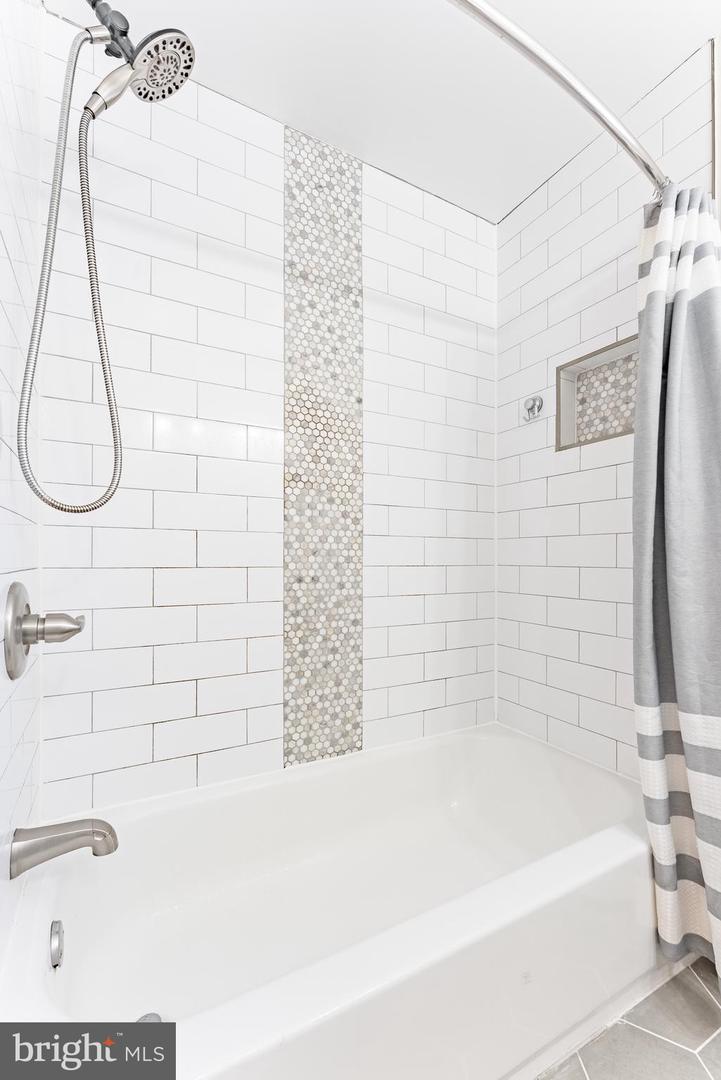 4414 GAGE RD, ALEXANDRIA, Virginia 22309, 3 Bedrooms Bedrooms, ,2 BathroomsBathrooms,Residential,For sale,4414 GAGE RD,VAFX2282260 MLS # VAFX2282260