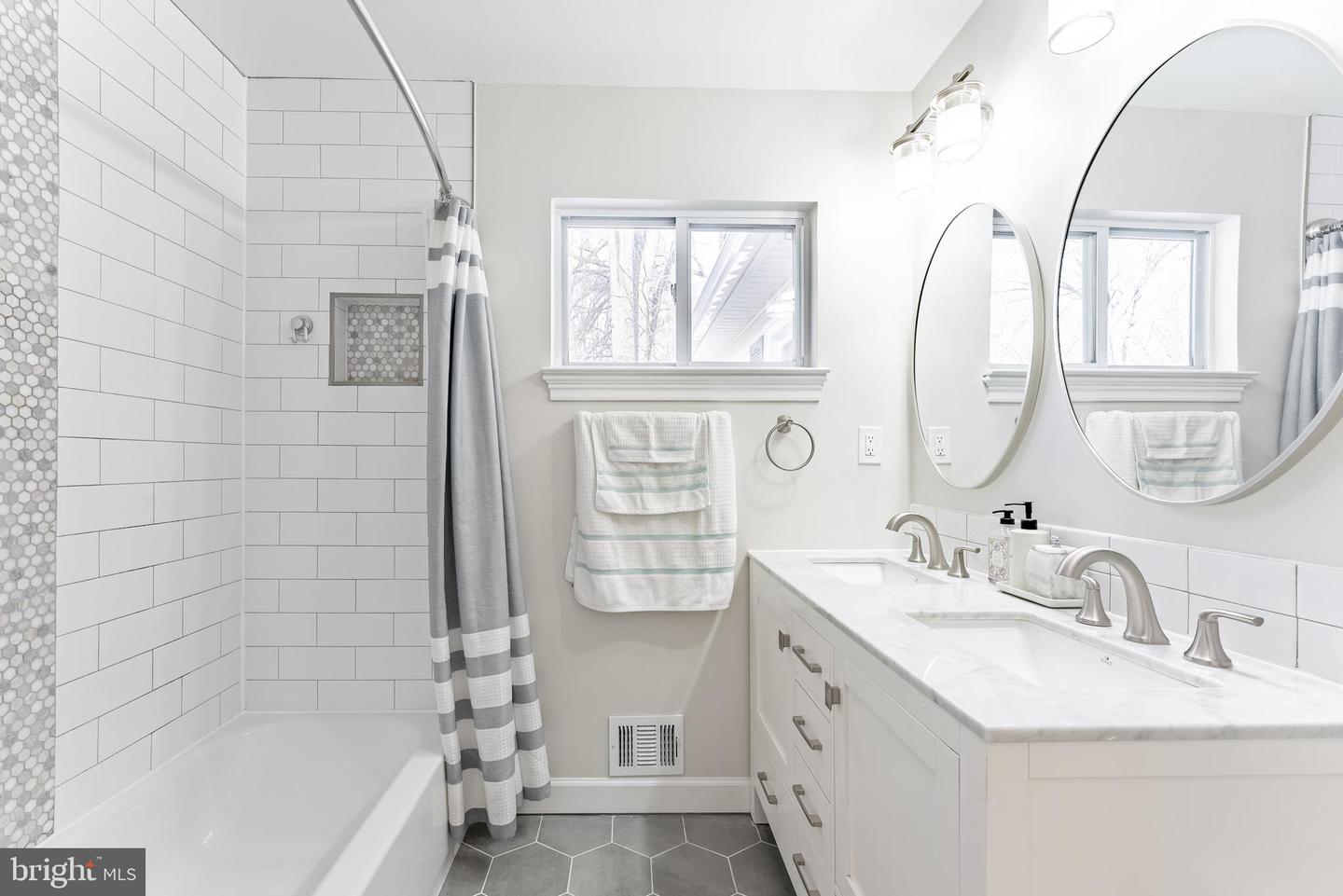 4414 GAGE RD, ALEXANDRIA, Virginia 22309, 3 Bedrooms Bedrooms, ,2 BathroomsBathrooms,Residential,For sale,4414 GAGE RD,VAFX2282260 MLS # VAFX2282260