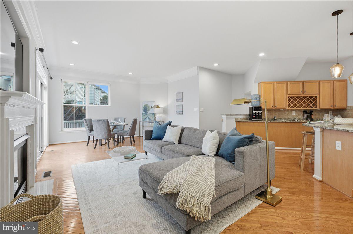 42466 REGAL WOOD, ASHBURN, Virginia 20148, 3 Bedrooms Bedrooms, ,2 BathroomsBathrooms,Residential,For sale,42466 REGAL WOOD,VALO2112292 MLS # VALO2112292