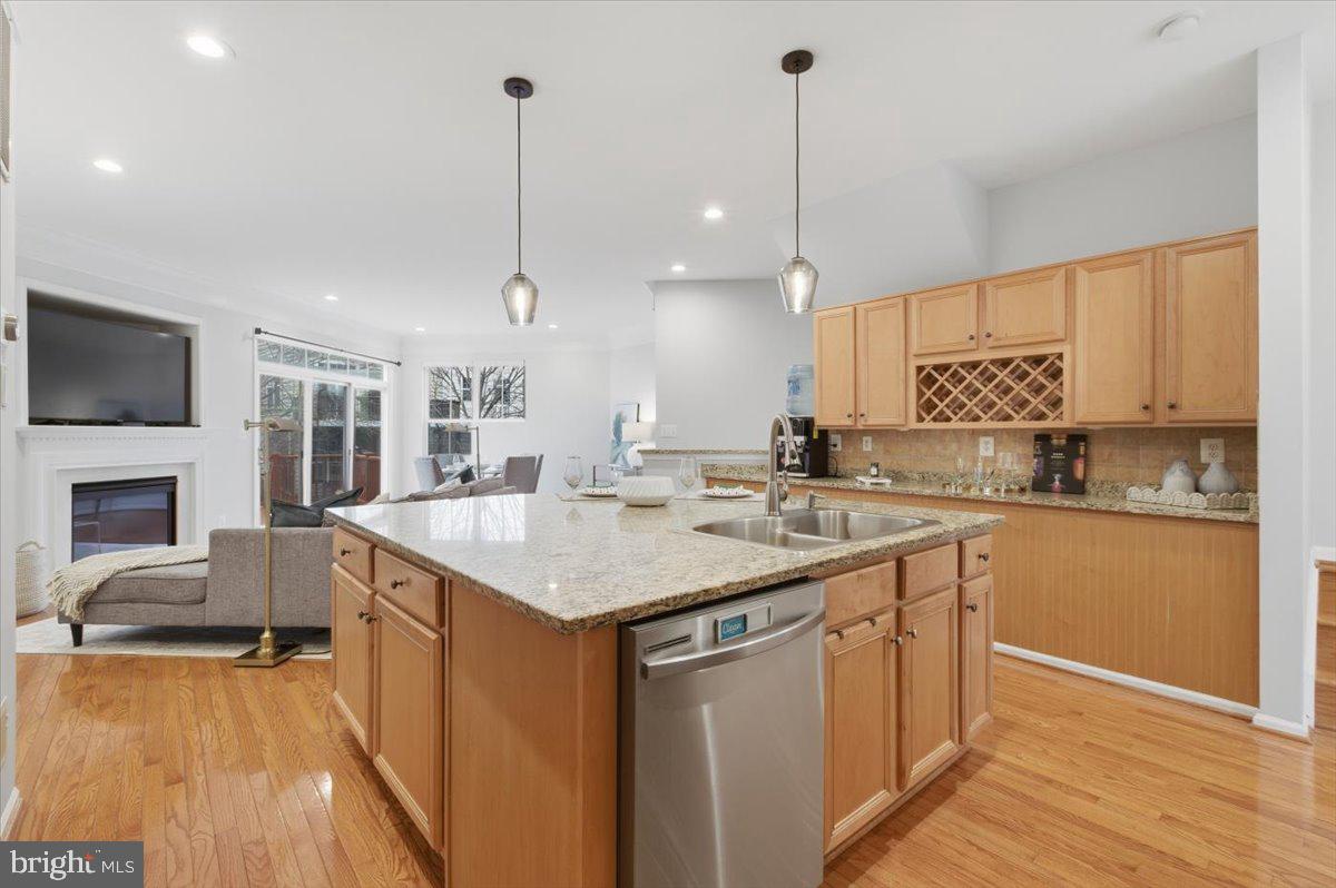 42466 REGAL WOOD, ASHBURN, Virginia 20148, 3 Bedrooms Bedrooms, ,2 BathroomsBathrooms,Residential,For sale,42466 REGAL WOOD,VALO2112292 MLS # VALO2112292