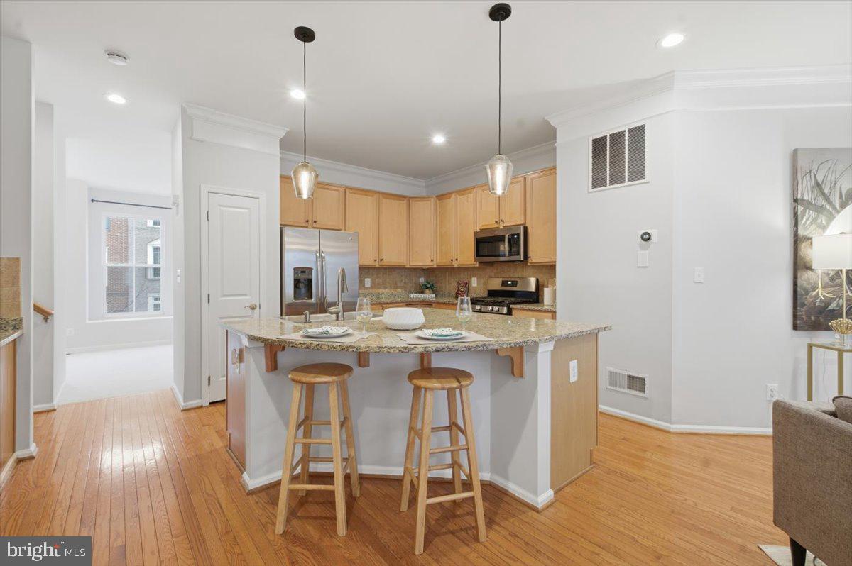 42466 REGAL WOOD, ASHBURN, Virginia 20148, 3 Bedrooms Bedrooms, ,2 BathroomsBathrooms,Residential,For sale,42466 REGAL WOOD,VALO2112292 MLS # VALO2112292