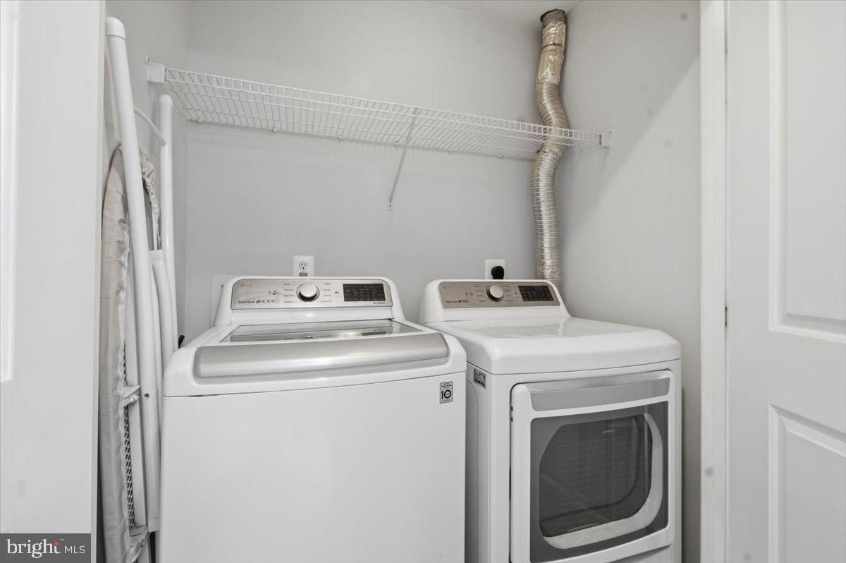 42466 REGAL WOOD, ASHBURN, Virginia 20148, 3 Bedrooms Bedrooms, ,2 BathroomsBathrooms,Residential,For sale,42466 REGAL WOOD,VALO2112292 MLS # VALO2112292