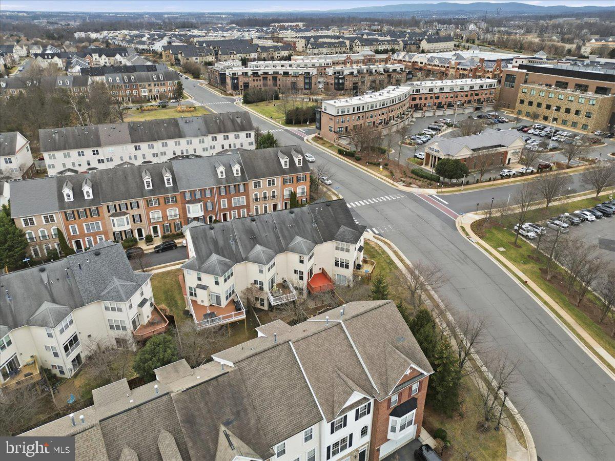 42466 REGAL WOOD, ASHBURN, Virginia 20148, 3 Bedrooms Bedrooms, ,2 BathroomsBathrooms,Residential,For sale,42466 REGAL WOOD,VALO2112292 MLS # VALO2112292