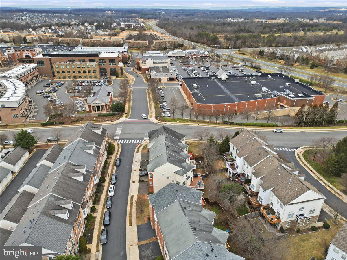 42466 REGAL WOOD, ASHBURN, Virginia 20148, 3 Bedrooms Bedrooms, ,2 BathroomsBathrooms,Residential,For sale,42466 REGAL WOOD,VALO2112292 MLS # VALO2112292