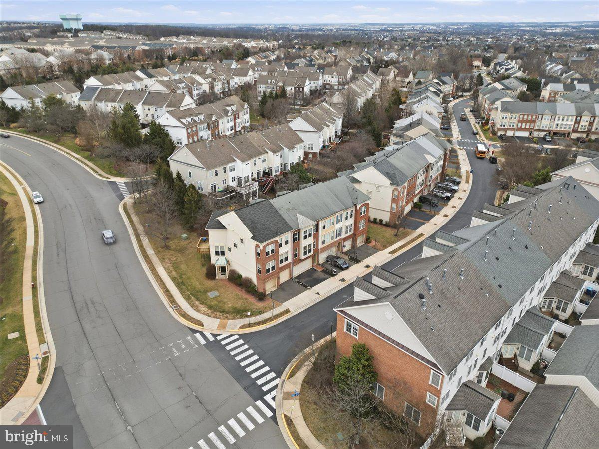 42466 REGAL WOOD, ASHBURN, Virginia 20148, 3 Bedrooms Bedrooms, ,2 BathroomsBathrooms,Residential,For sale,42466 REGAL WOOD,VALO2112292 MLS # VALO2112292