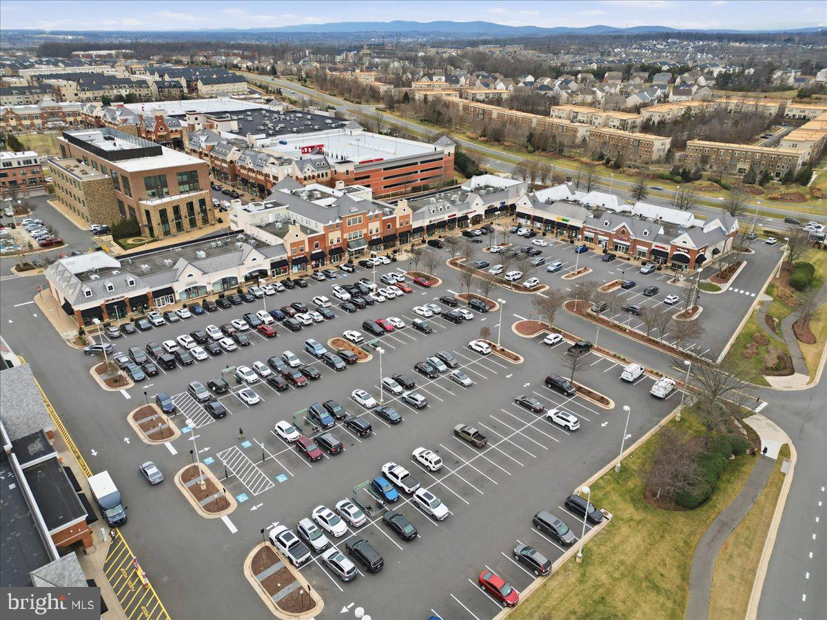 42466 REGAL WOOD, ASHBURN, Virginia 20148, 3 Bedrooms Bedrooms, ,2 BathroomsBathrooms,Residential,For sale,42466 REGAL WOOD,VALO2112292 MLS # VALO2112292