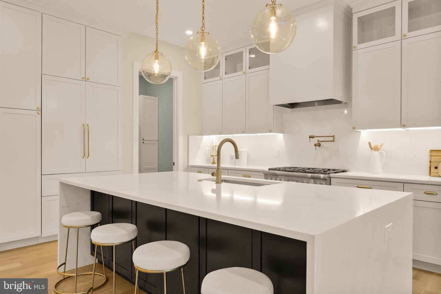 507 S ADAMS ST, ARLINGTON, Virginia 22204, 5 Bedrooms Bedrooms, ,5 BathroomsBathrooms,Residential,For sale,507 S ADAMS ST,VAAR2066904 MLS # VAAR2066904