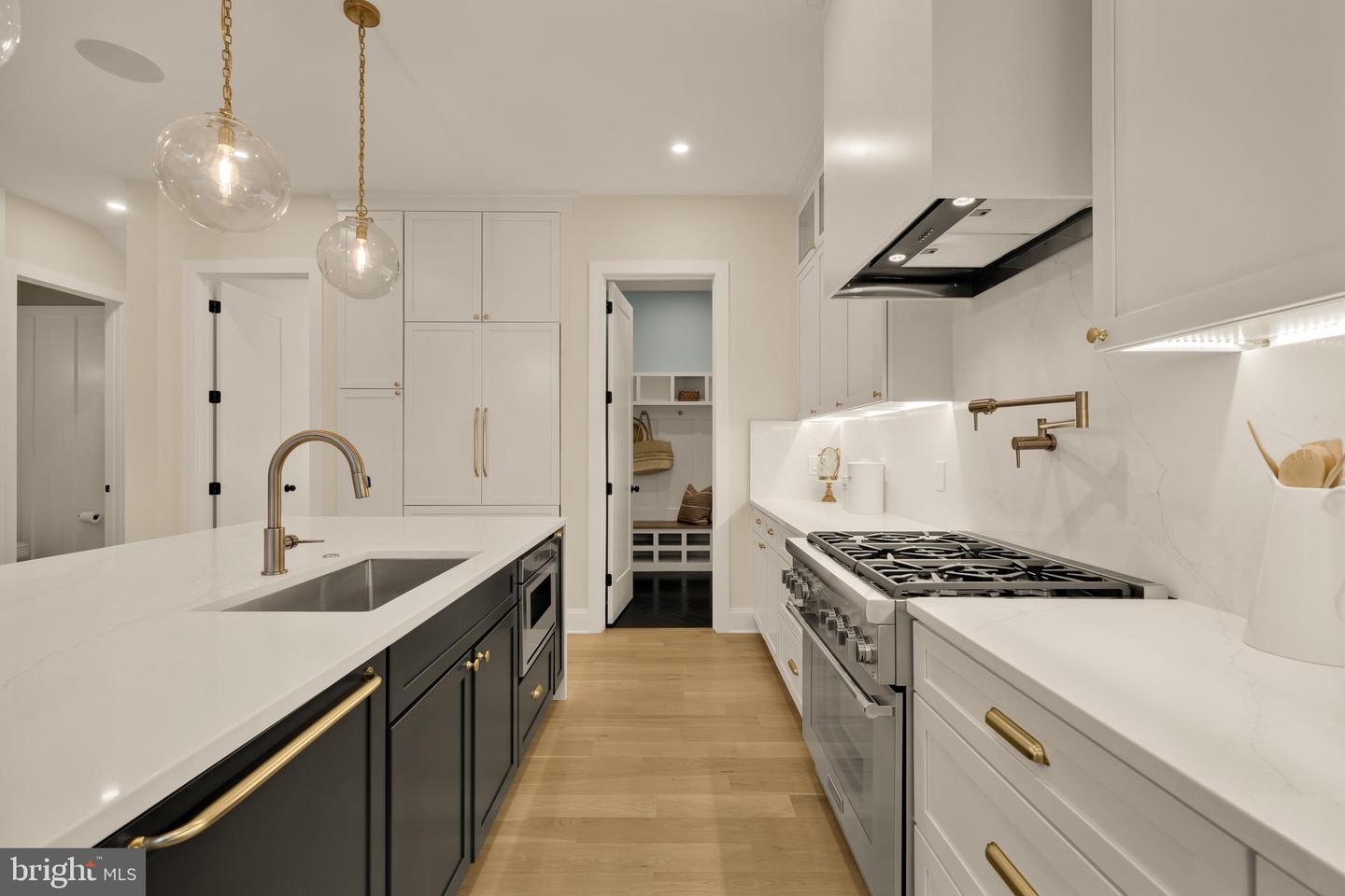 507 S ADAMS ST, ARLINGTON, Virginia 22204, 5 Bedrooms Bedrooms, ,5 BathroomsBathrooms,Residential,For sale,507 S ADAMS ST,VAAR2066904 MLS # VAAR2066904