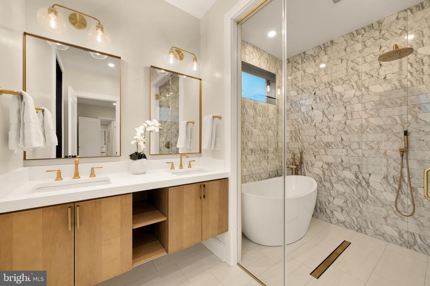 507 S ADAMS ST, ARLINGTON, Virginia 22204, 5 Bedrooms Bedrooms, ,5 BathroomsBathrooms,Residential,For sale,507 S ADAMS ST,VAAR2066904 MLS # VAAR2066904