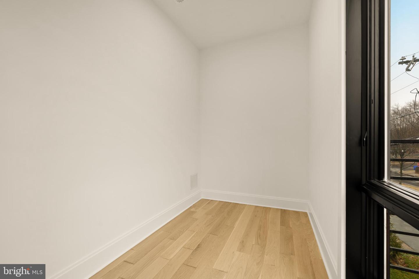 507 S ADAMS ST, ARLINGTON, Virginia 22204, 5 Bedrooms Bedrooms, ,5 BathroomsBathrooms,Residential,For sale,507 S ADAMS ST,VAAR2066904 MLS # VAAR2066904