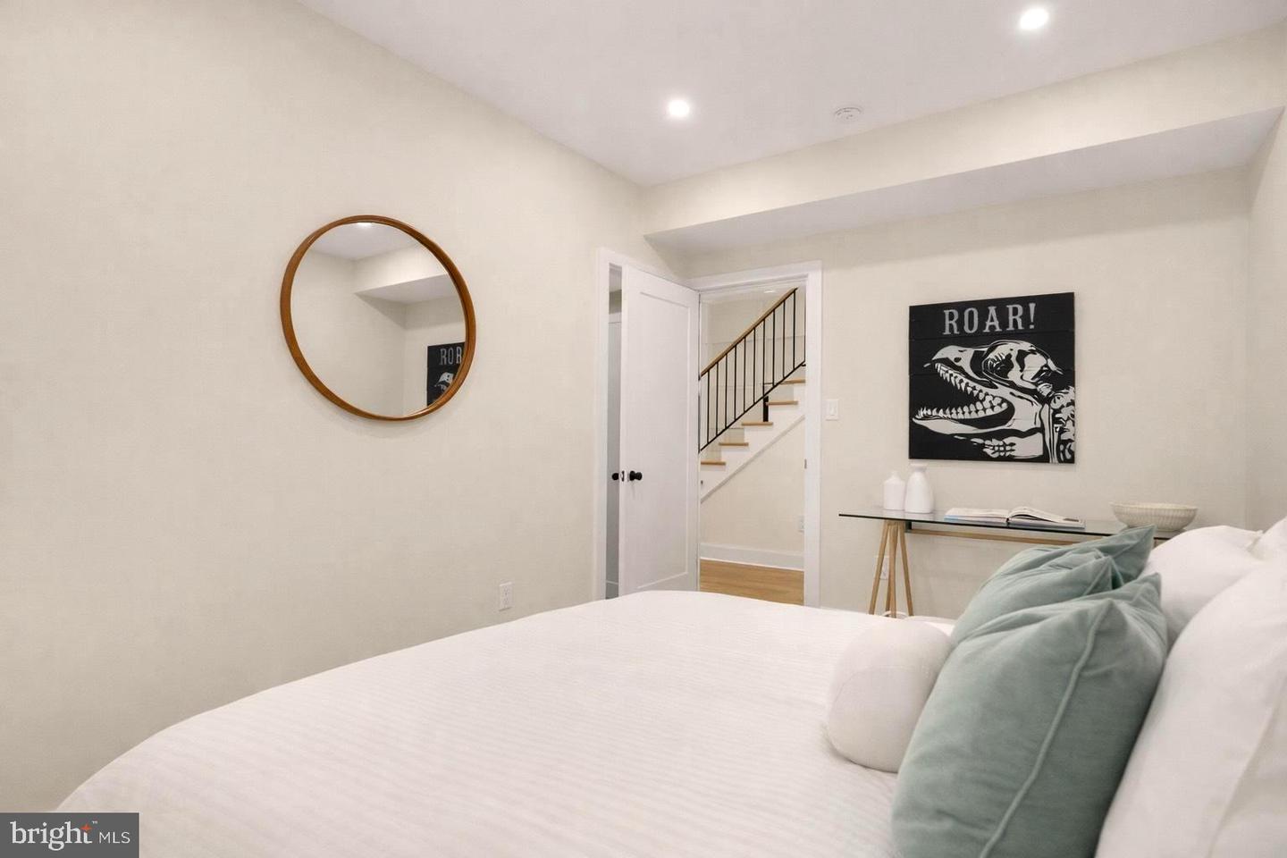 507 S ADAMS ST, ARLINGTON, Virginia 22204, 5 Bedrooms Bedrooms, ,5 BathroomsBathrooms,Residential,For sale,507 S ADAMS ST,VAAR2066904 MLS # VAAR2066904