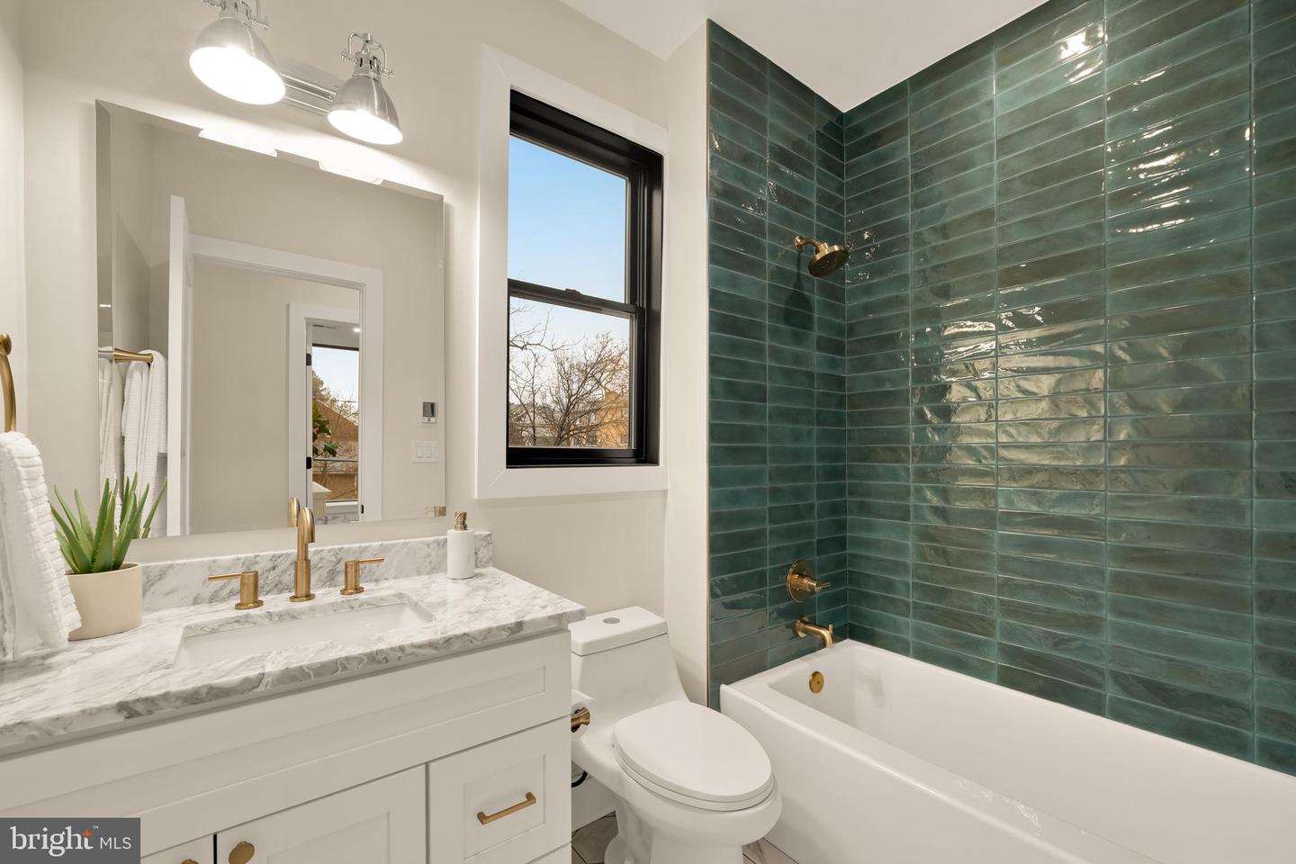 507 S ADAMS ST, ARLINGTON, Virginia 22204, 5 Bedrooms Bedrooms, ,5 BathroomsBathrooms,Residential,For sale,507 S ADAMS ST,VAAR2066904 MLS # VAAR2066904