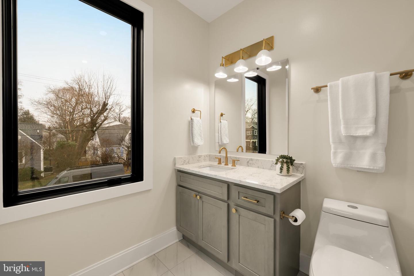 507 S ADAMS ST, ARLINGTON, Virginia 22204, 5 Bedrooms Bedrooms, ,5 BathroomsBathrooms,Residential,For sale,507 S ADAMS ST,VAAR2066904 MLS # VAAR2066904