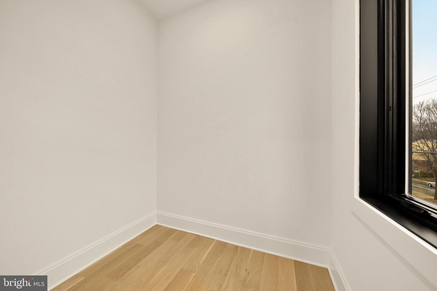 507 S ADAMS ST, ARLINGTON, Virginia 22204, 5 Bedrooms Bedrooms, ,5 BathroomsBathrooms,Residential,For sale,507 S ADAMS ST,VAAR2066904 MLS # VAAR2066904