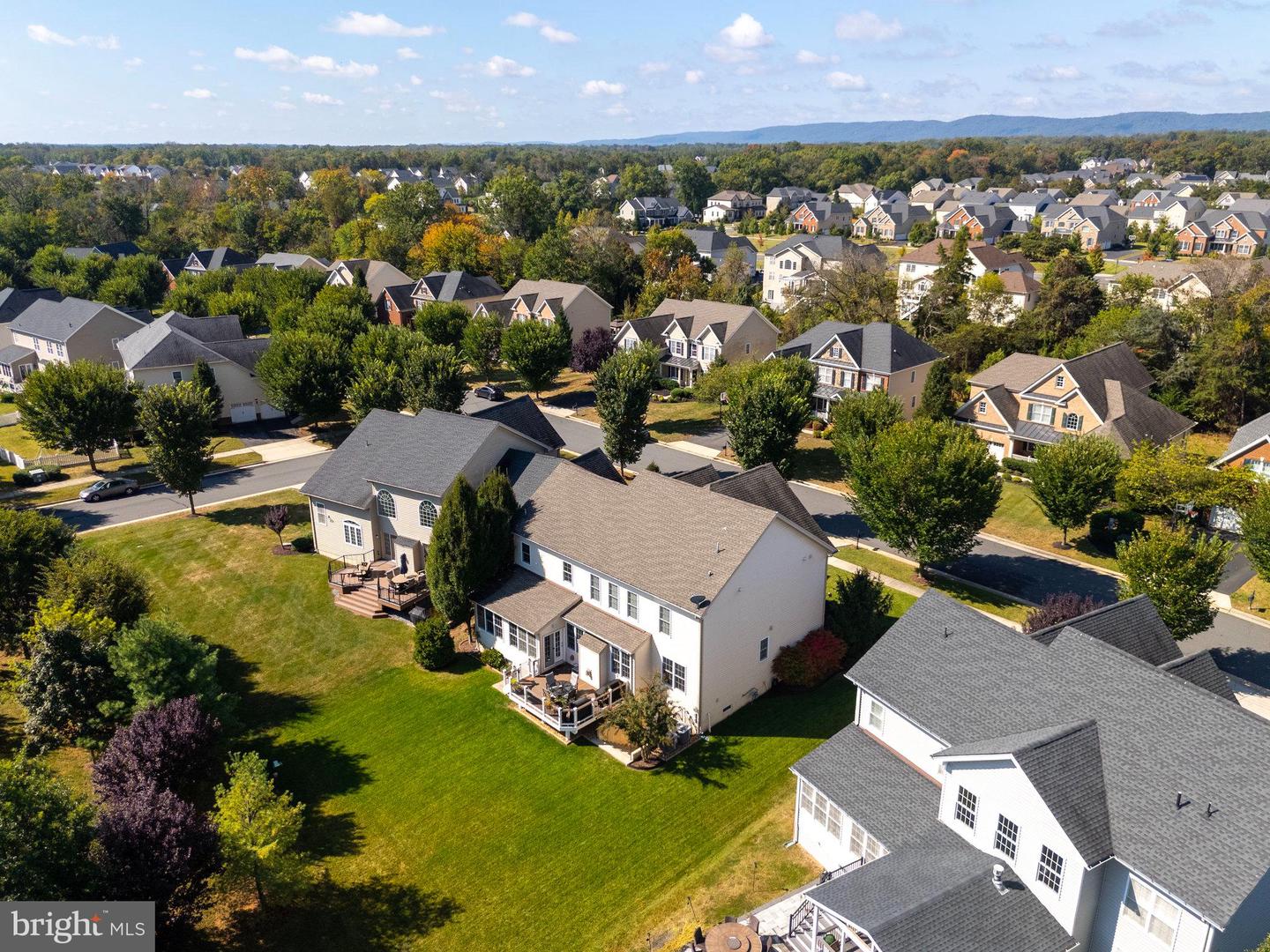 24282 MISTY DEW PL, ALDIE, Virginia 20105, 4 Bedrooms Bedrooms, ,4 BathroomsBathrooms,Residential,For sale,24282 MISTY DEW PL,VALO2112356 MLS # VALO2112356