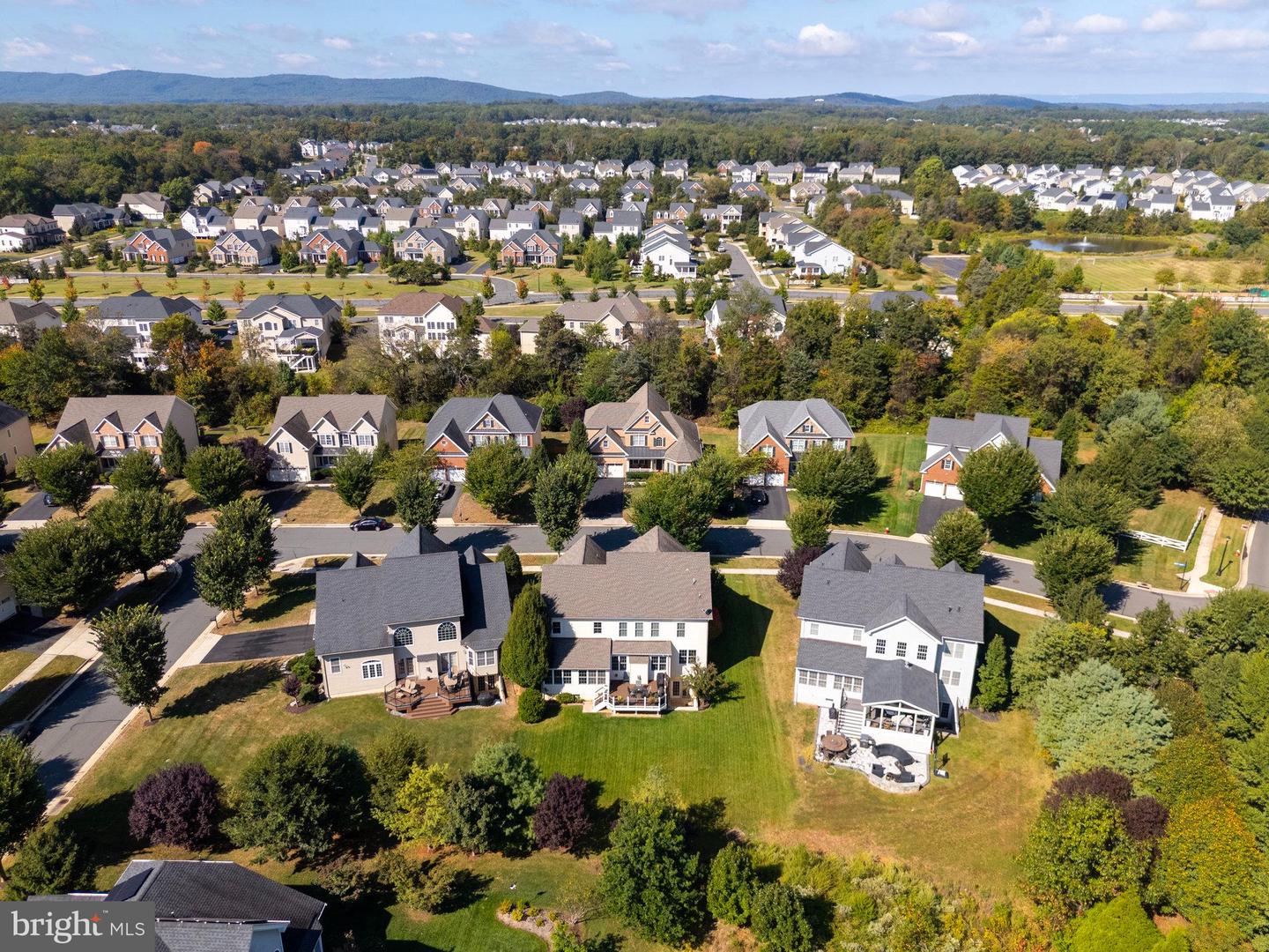 24282 MISTY DEW PL, ALDIE, Virginia 20105, 4 Bedrooms Bedrooms, ,4 BathroomsBathrooms,Residential,For sale,24282 MISTY DEW PL,VALO2112356 MLS # VALO2112356