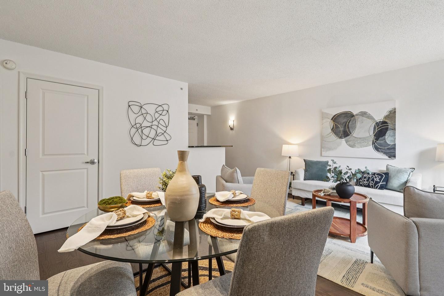 880 N POLLARD ST #705, ARLINGTON, Virginia 22203, 2 Bedrooms Bedrooms, ,2 BathroomsBathrooms,Residential,For sale,880 N POLLARD ST #705,VAAR2066916 MLS # VAAR2066916