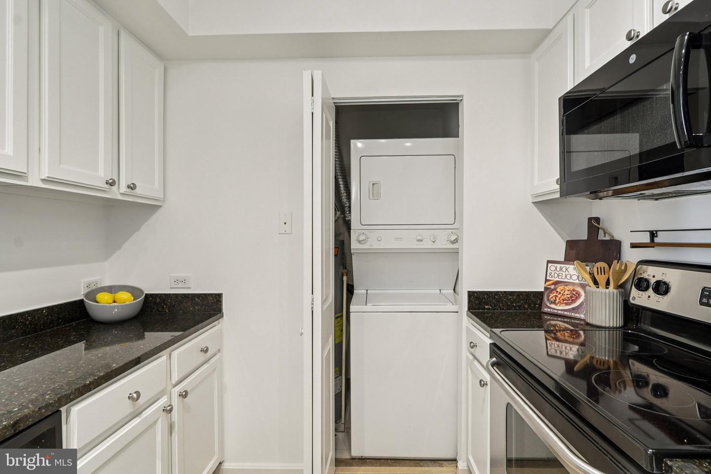 880 N POLLARD ST #705, ARLINGTON, Virginia 22203, 2 Bedrooms Bedrooms, ,2 BathroomsBathrooms,Residential,For sale,880 N POLLARD ST #705,VAAR2066916 MLS # VAAR2066916