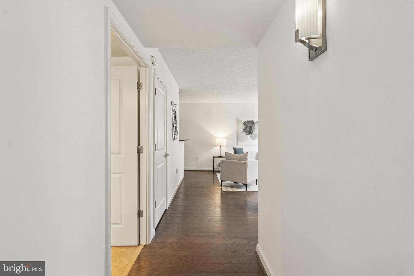 880 N POLLARD ST #705, ARLINGTON, Virginia 22203, 2 Bedrooms Bedrooms, ,2 BathroomsBathrooms,Residential,For sale,880 N POLLARD ST #705,VAAR2066916 MLS # VAAR2066916