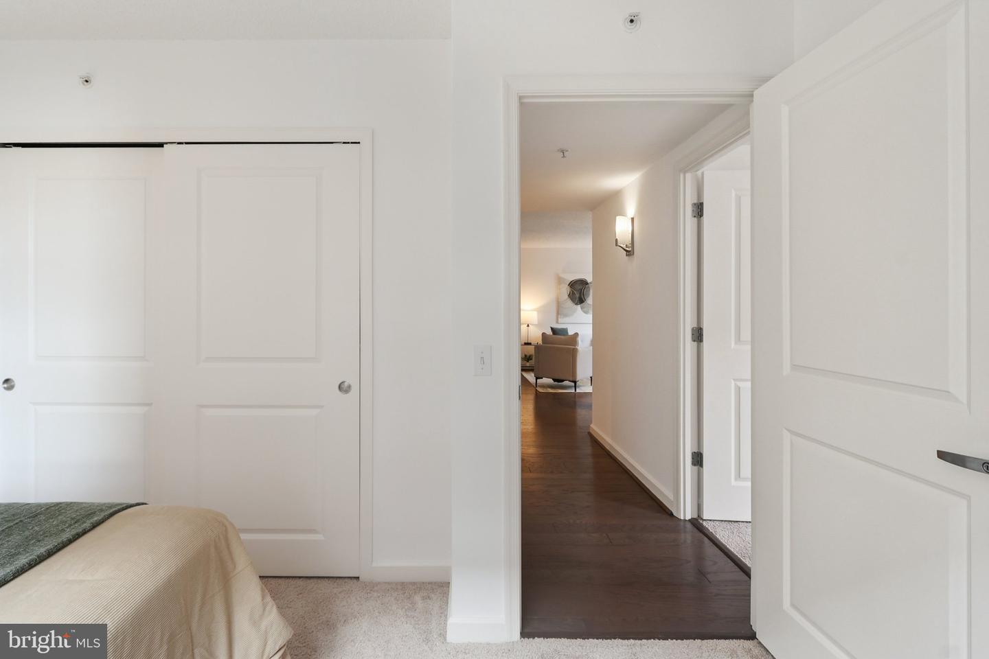 880 N POLLARD ST #705, ARLINGTON, Virginia 22203, 2 Bedrooms Bedrooms, ,2 BathroomsBathrooms,Residential,For sale,880 N POLLARD ST #705,VAAR2066916 MLS # VAAR2066916