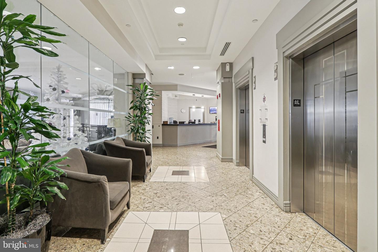 880 N POLLARD ST #705, ARLINGTON, Virginia 22203, 2 Bedrooms Bedrooms, ,2 BathroomsBathrooms,Residential,For sale,880 N POLLARD ST #705,VAAR2066916 MLS # VAAR2066916