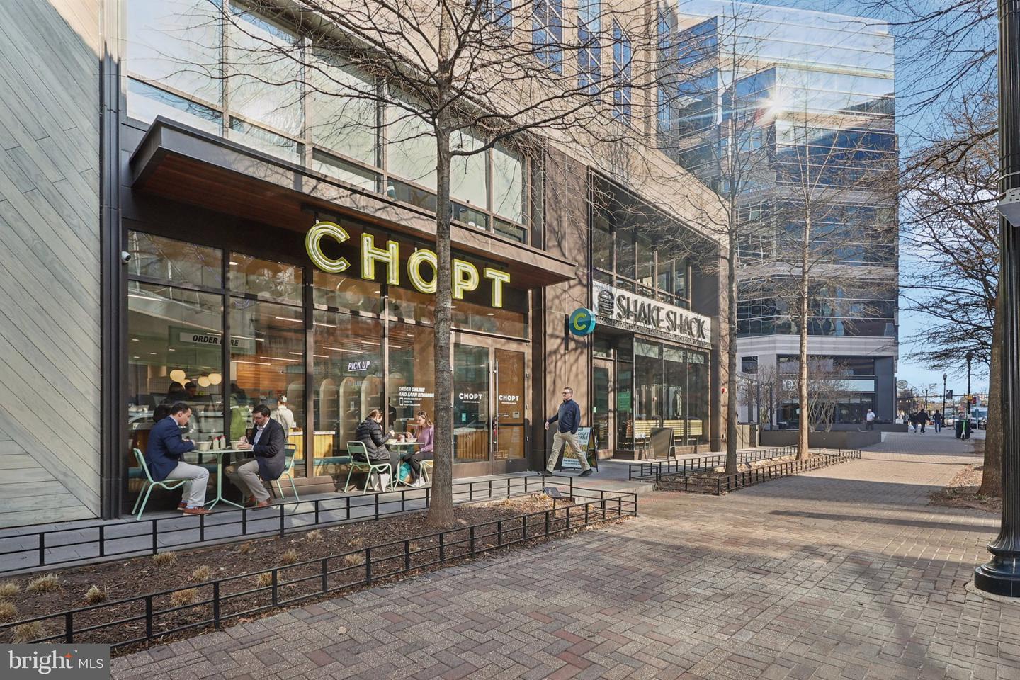 880 N POLLARD ST #705, ARLINGTON, Virginia 22203, 2 Bedrooms Bedrooms, ,2 BathroomsBathrooms,Residential,For sale,880 N POLLARD ST #705,VAAR2066916 MLS # VAAR2066916