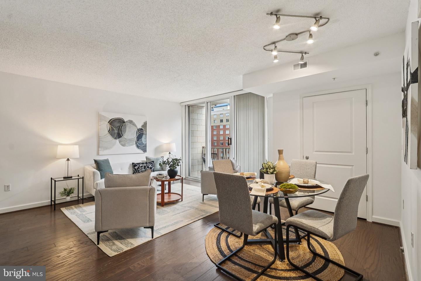 880 N POLLARD ST #705, ARLINGTON, Virginia 22203, 2 Bedrooms Bedrooms, ,2 BathroomsBathrooms,Residential,For sale,880 N POLLARD ST #705,VAAR2066916 MLS # VAAR2066916