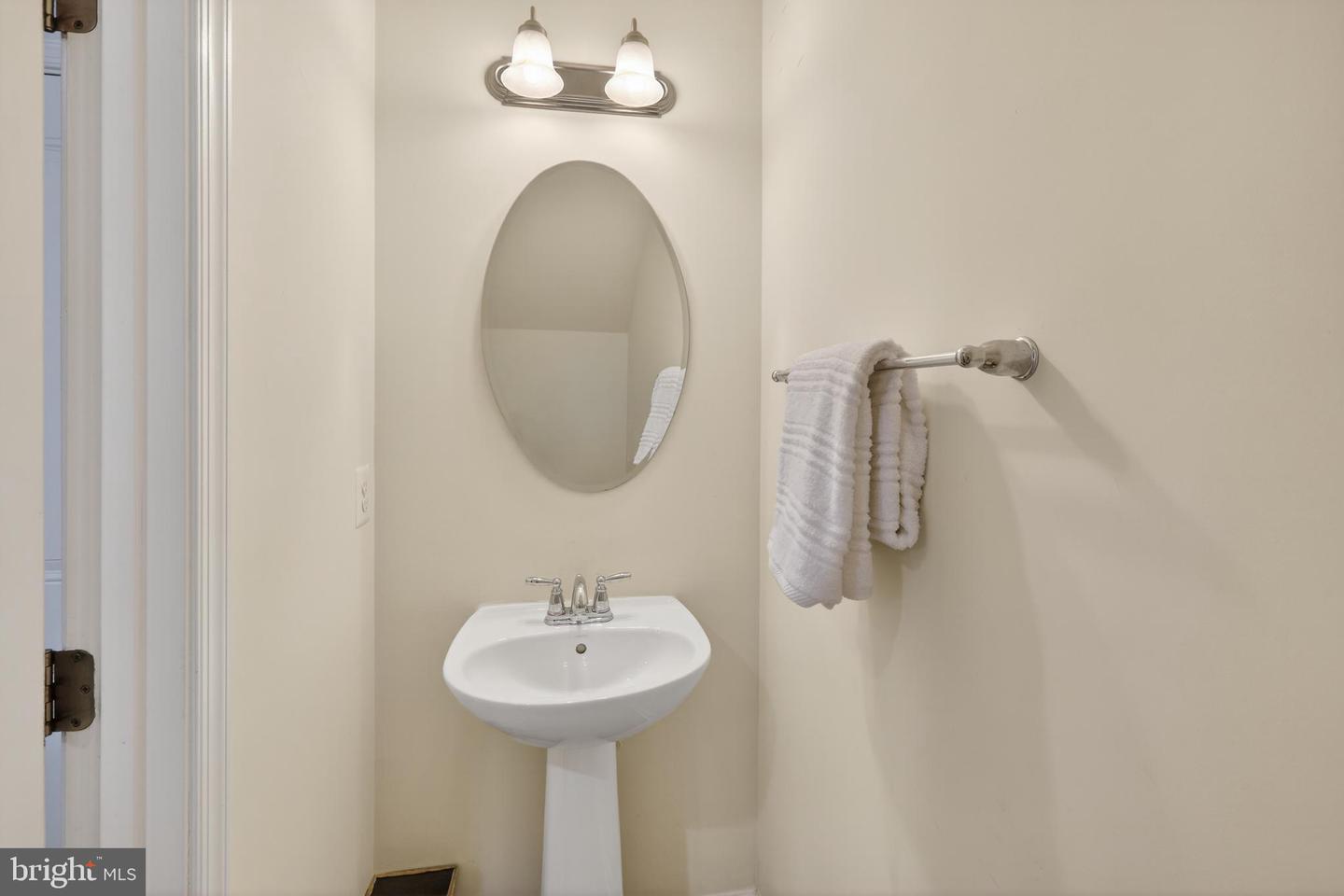 6932 KONA DR, GAINESVILLE, Virginia 20155, 3 Bedrooms Bedrooms, ,2 BathroomsBathrooms,Residential,For sale,6932 KONA DR,VAPW2109164 MLS # VAPW2109164