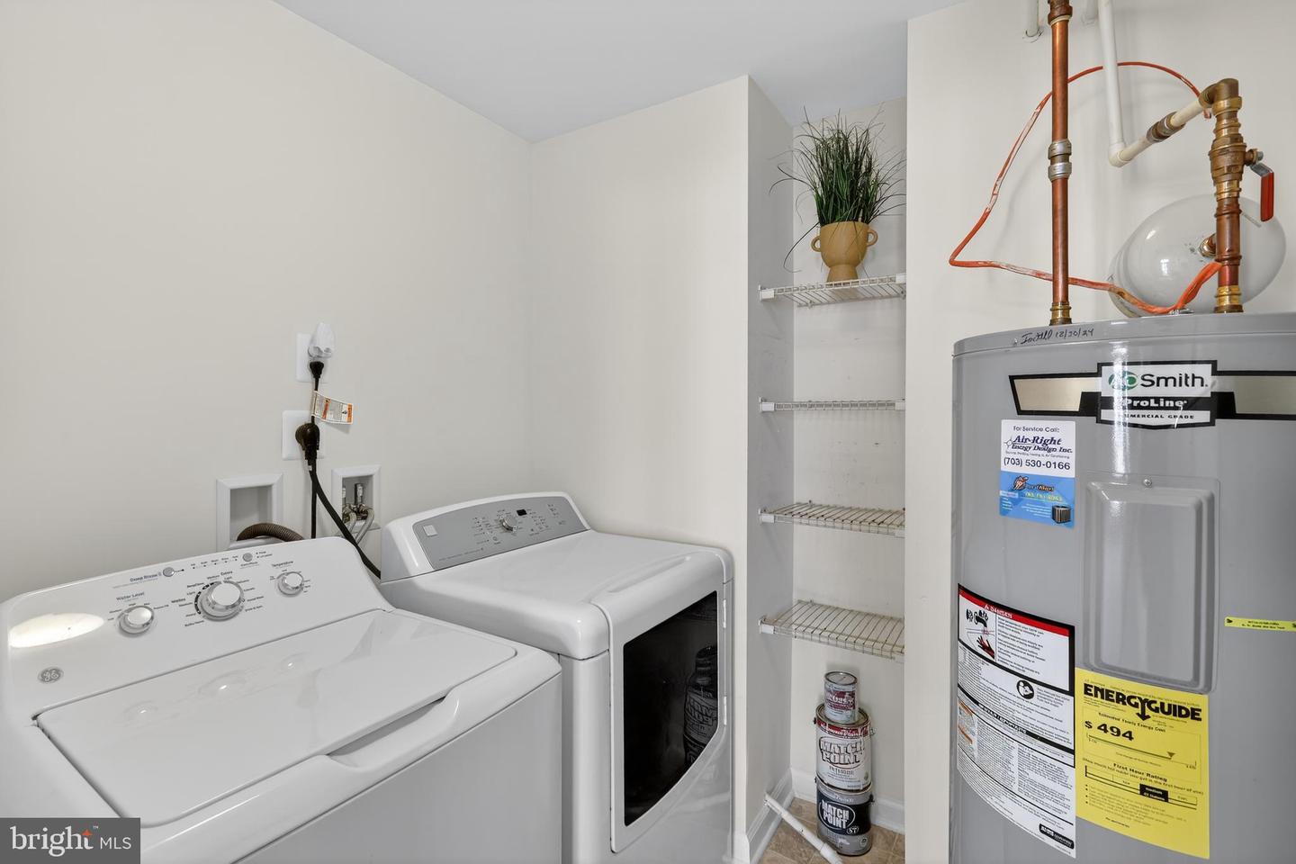 6932 KONA DR, GAINESVILLE, Virginia 20155, 3 Bedrooms Bedrooms, ,2 BathroomsBathrooms,Residential,For sale,6932 KONA DR,VAPW2109164 MLS # VAPW2109164