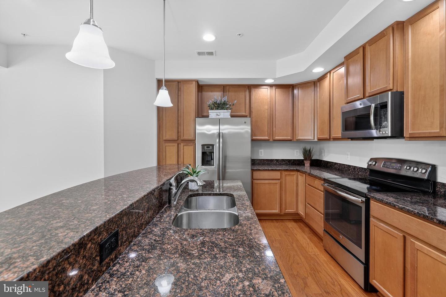 6932 KONA DR, GAINESVILLE, Virginia 20155, 3 Bedrooms Bedrooms, ,2 BathroomsBathrooms,Residential,For sale,6932 KONA DR,VAPW2109164 MLS # VAPW2109164